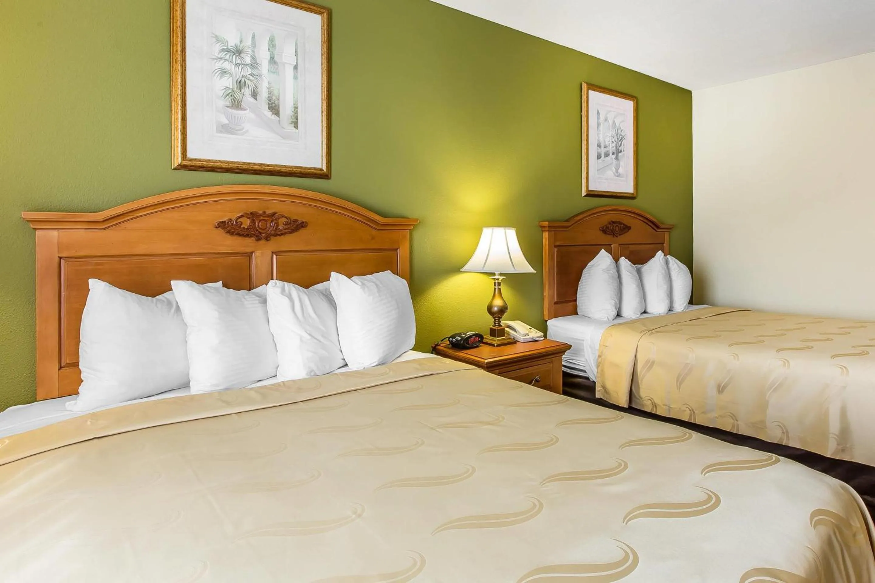 Bedroom, Bed in Quality Inn Hanceville US Hwy 31