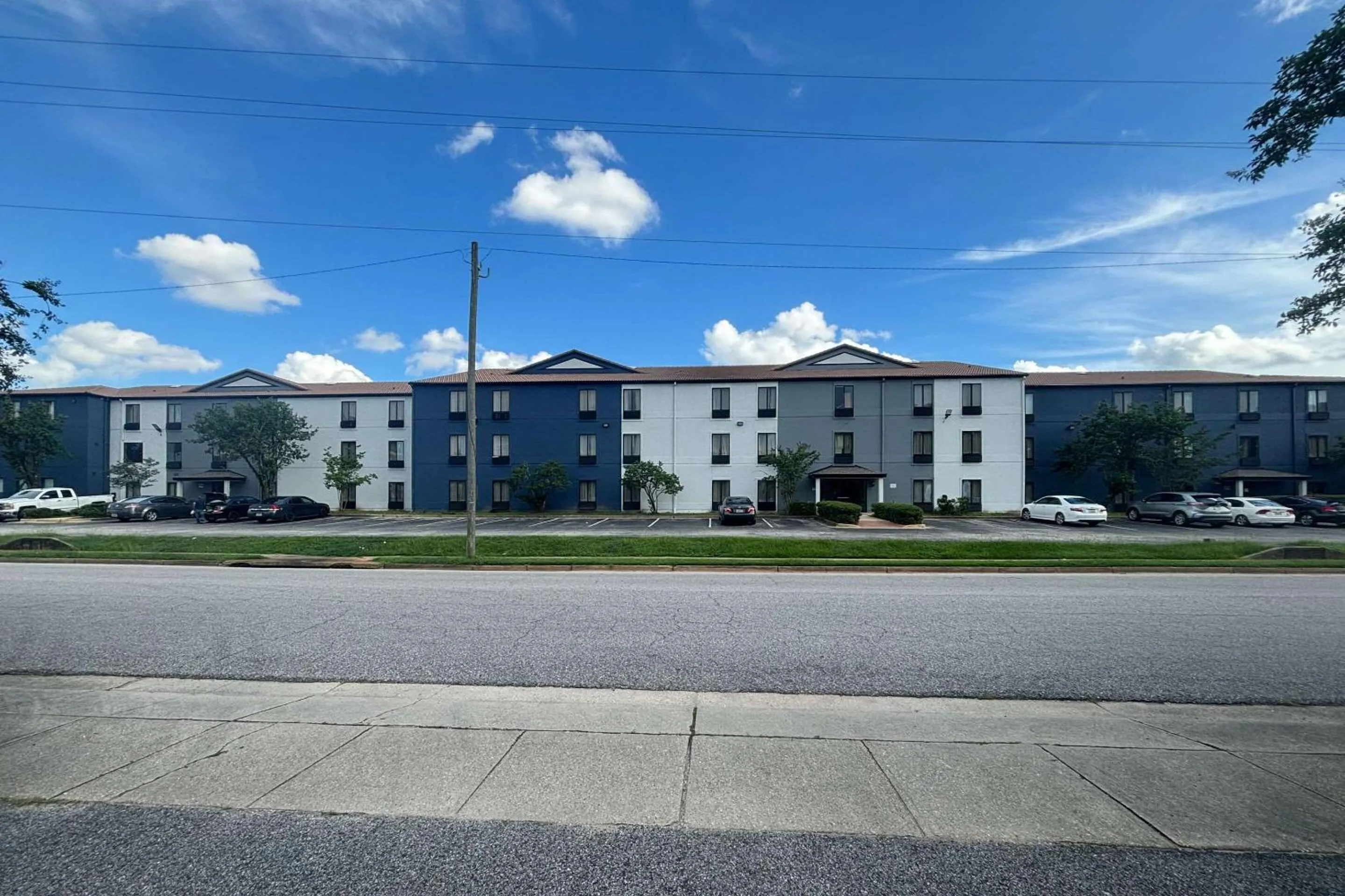 Property building in Quality Inn & Suites at Airport Blvd I-65
