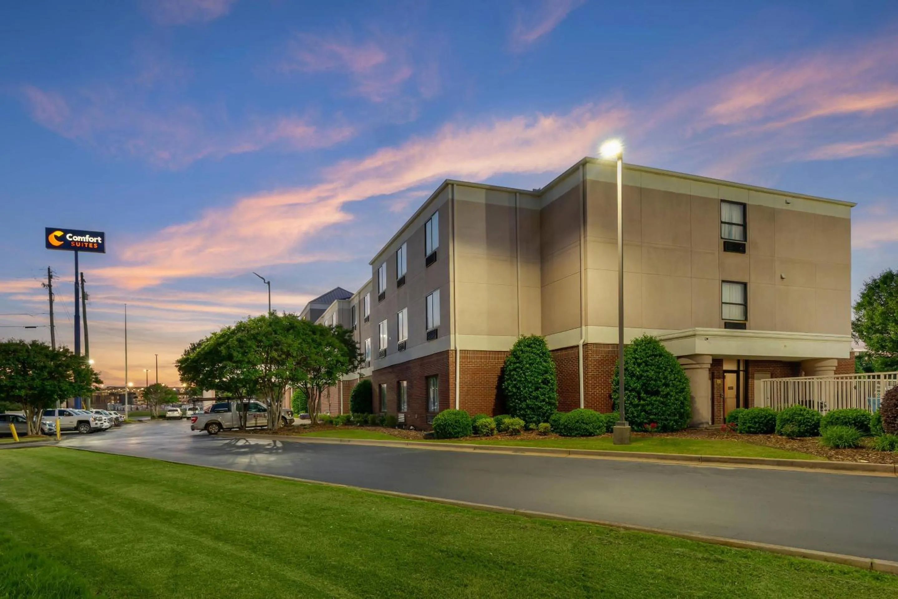 Property building in Comfort Suites Oxford I-20 exit 188
