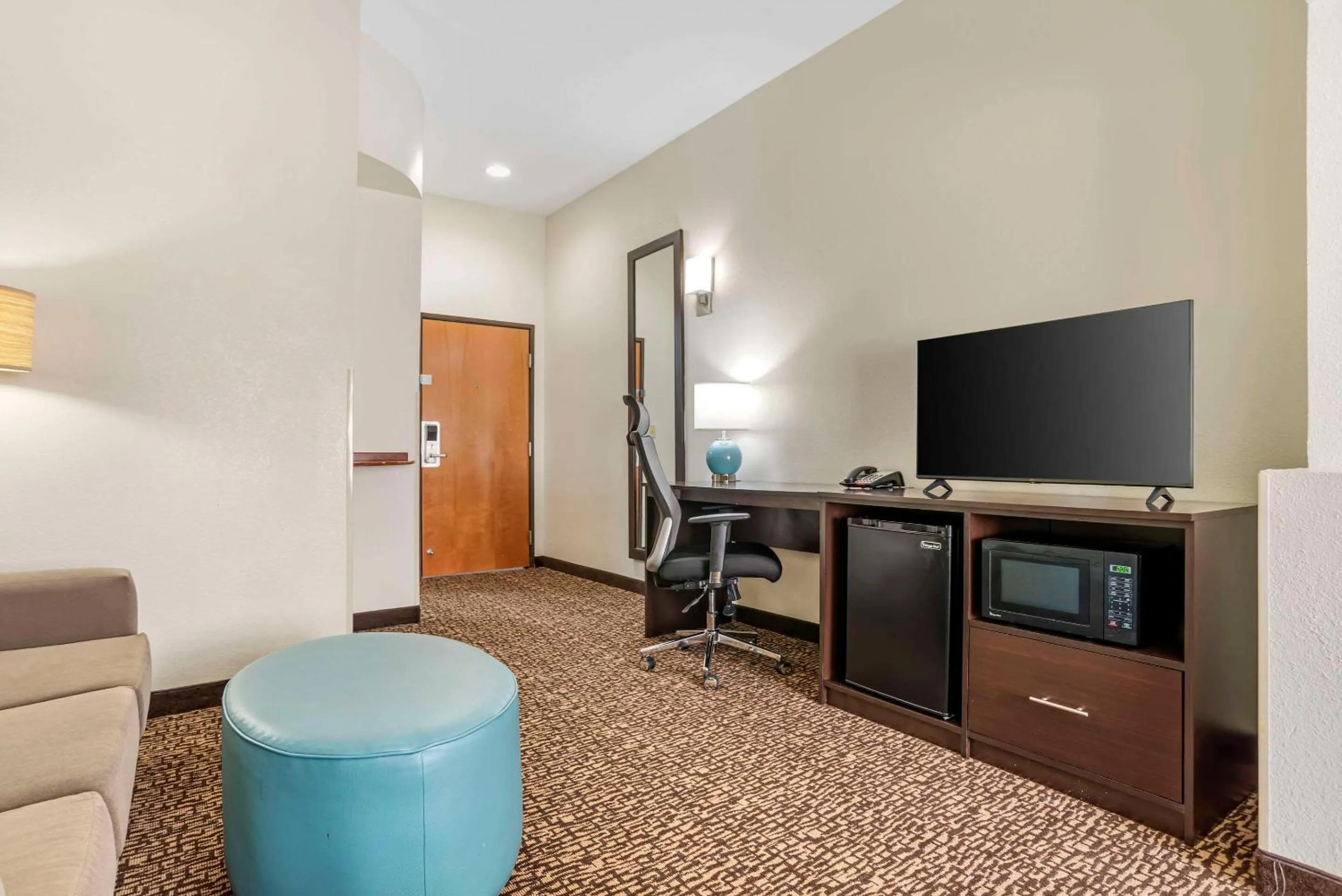 Bedroom in Sleep Inn & Suites Montgomery East I-85