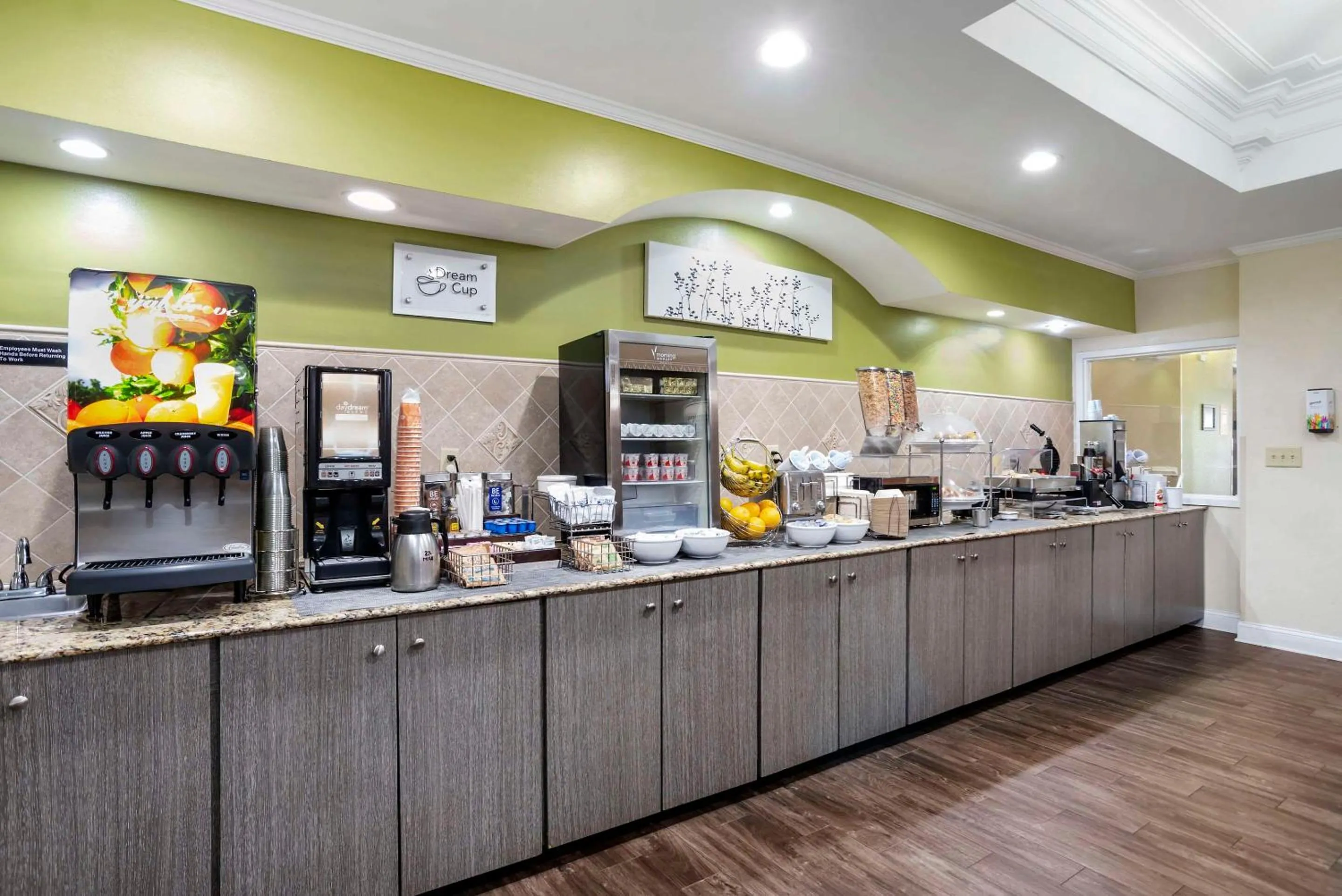 Breakfast in Sleep Inn & Suites Montgomery East I-85