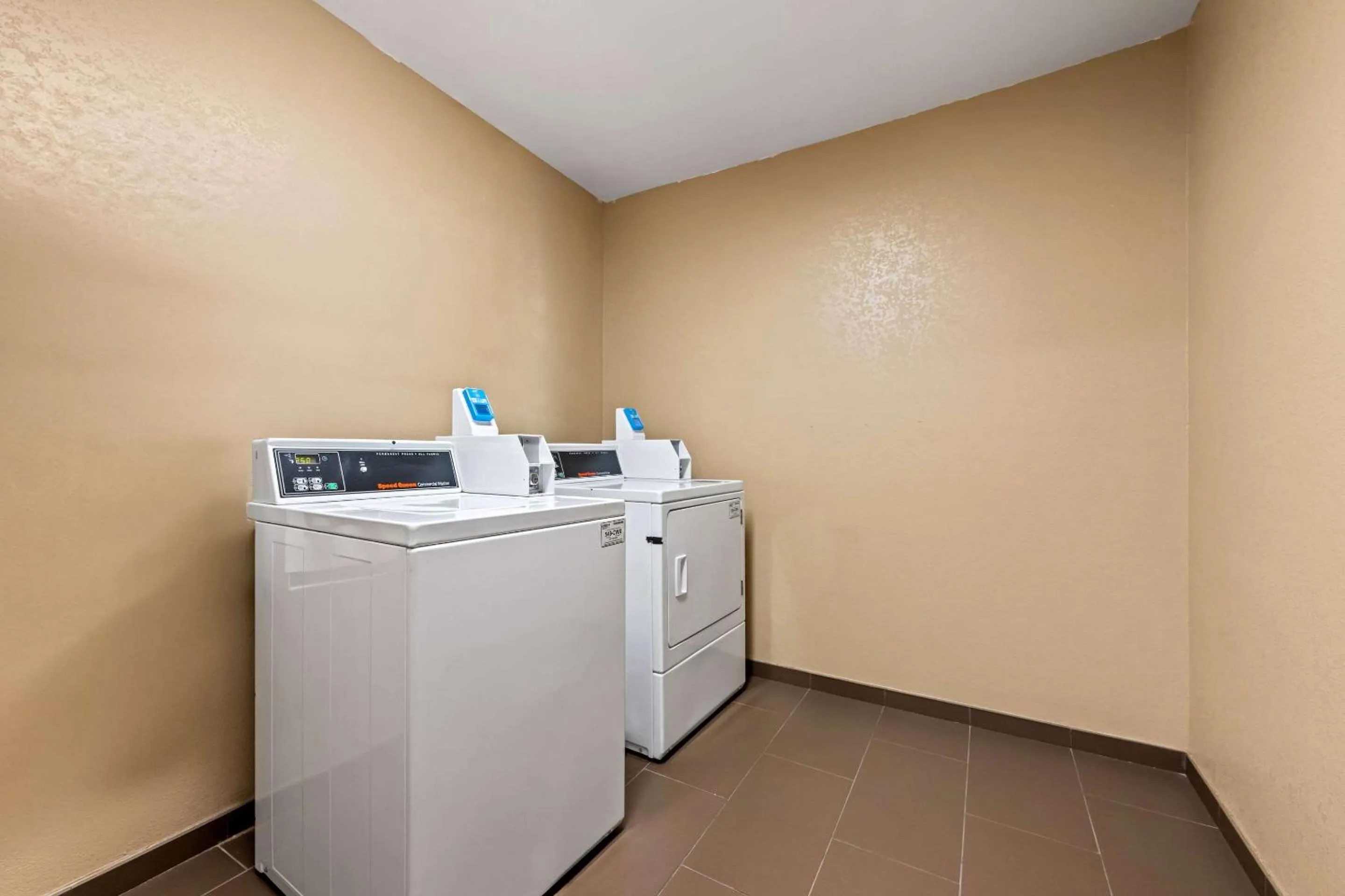 Other in Comfort Suites Cullman I-65 Exit 310