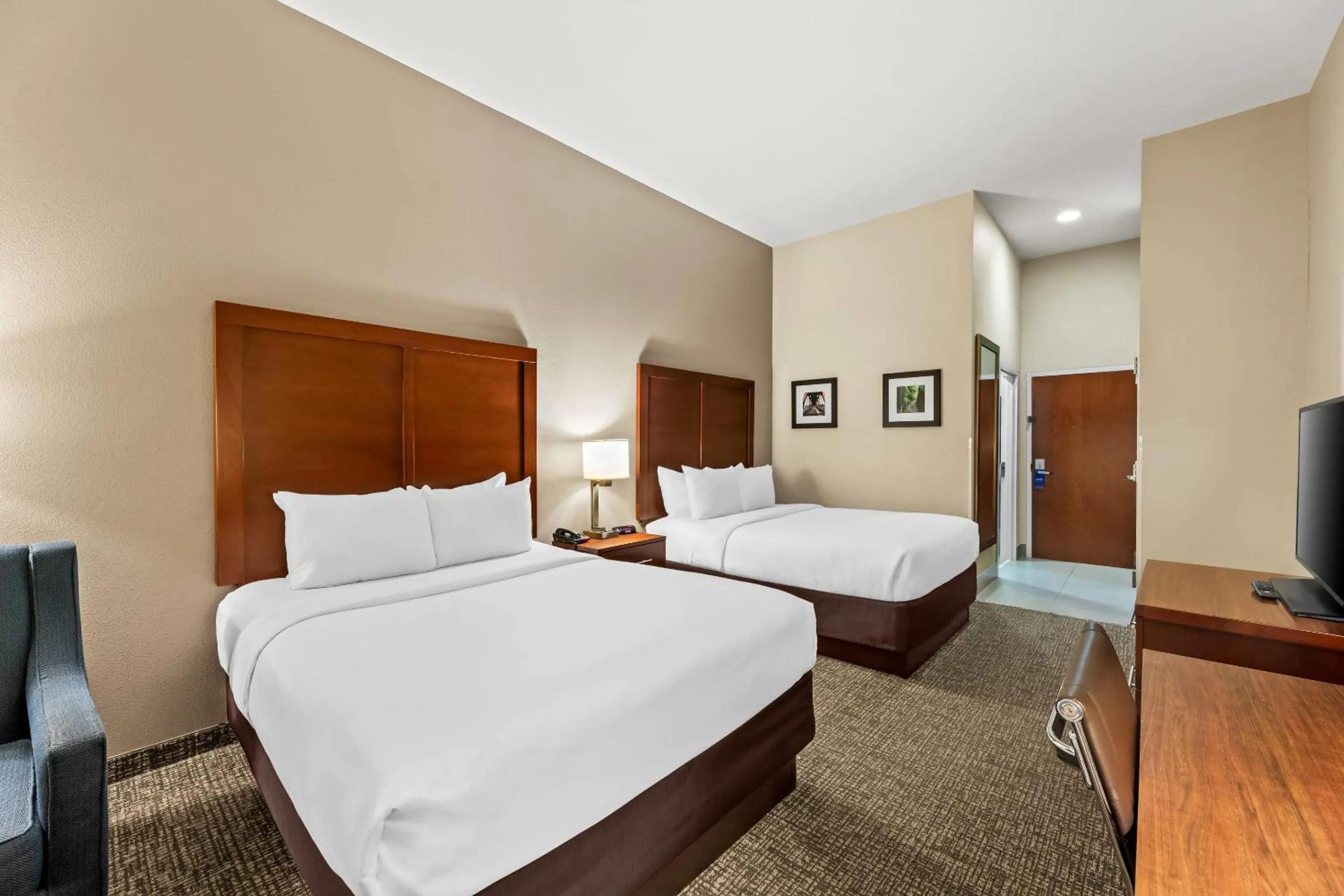 Bedroom in Comfort Inn & Suites Tuscumbia-Muscle Shoals