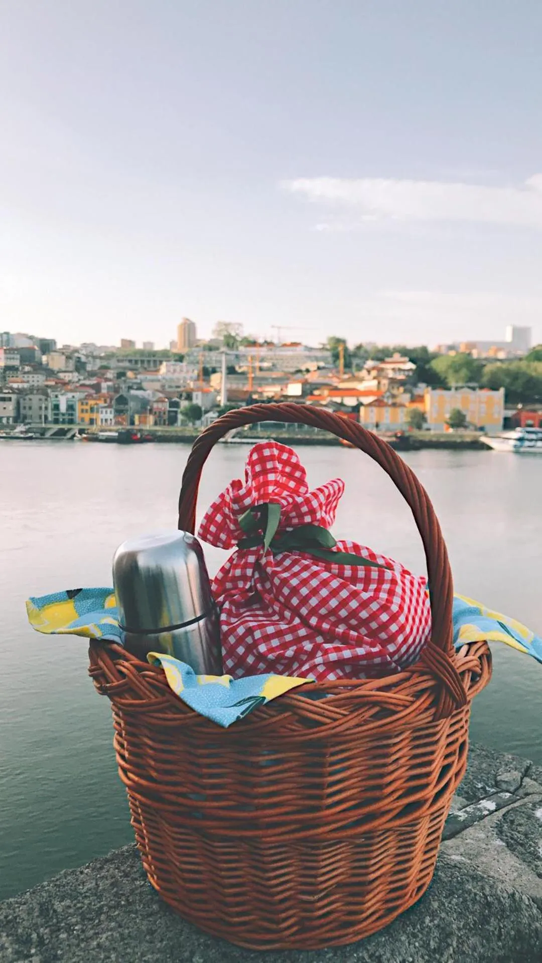 Continental breakfast in Geo Studios Santa Catarina