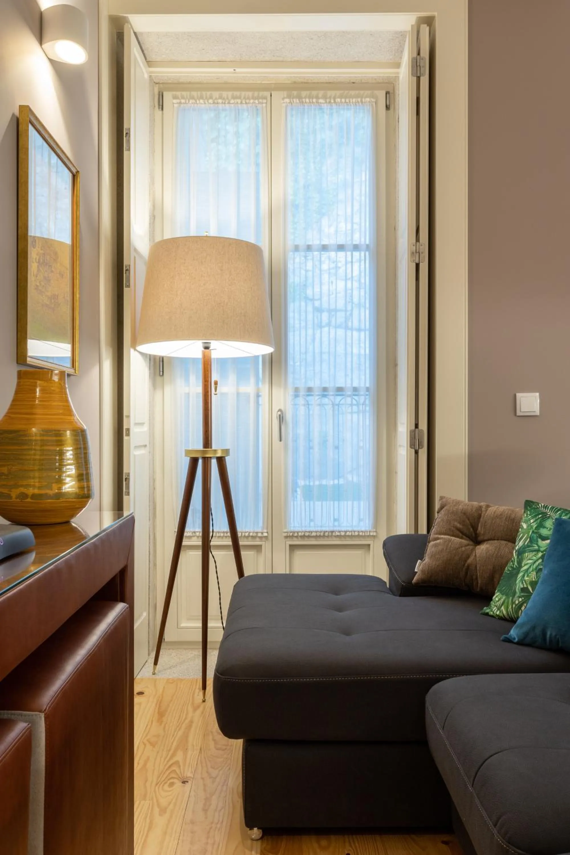 Communal lounge/ TV room in Geo Studios Santa Catarina