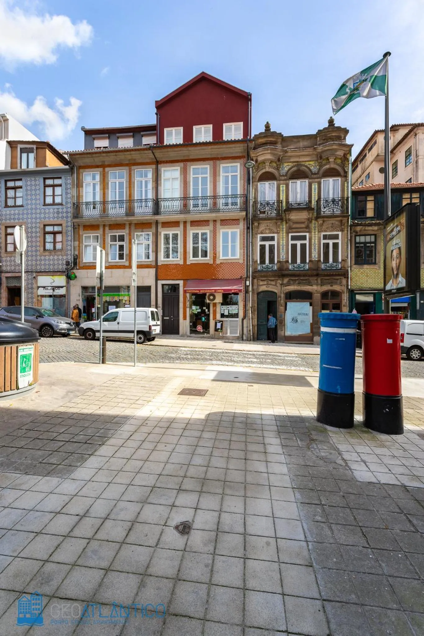 Property building in Geo Studios Santa Catarina