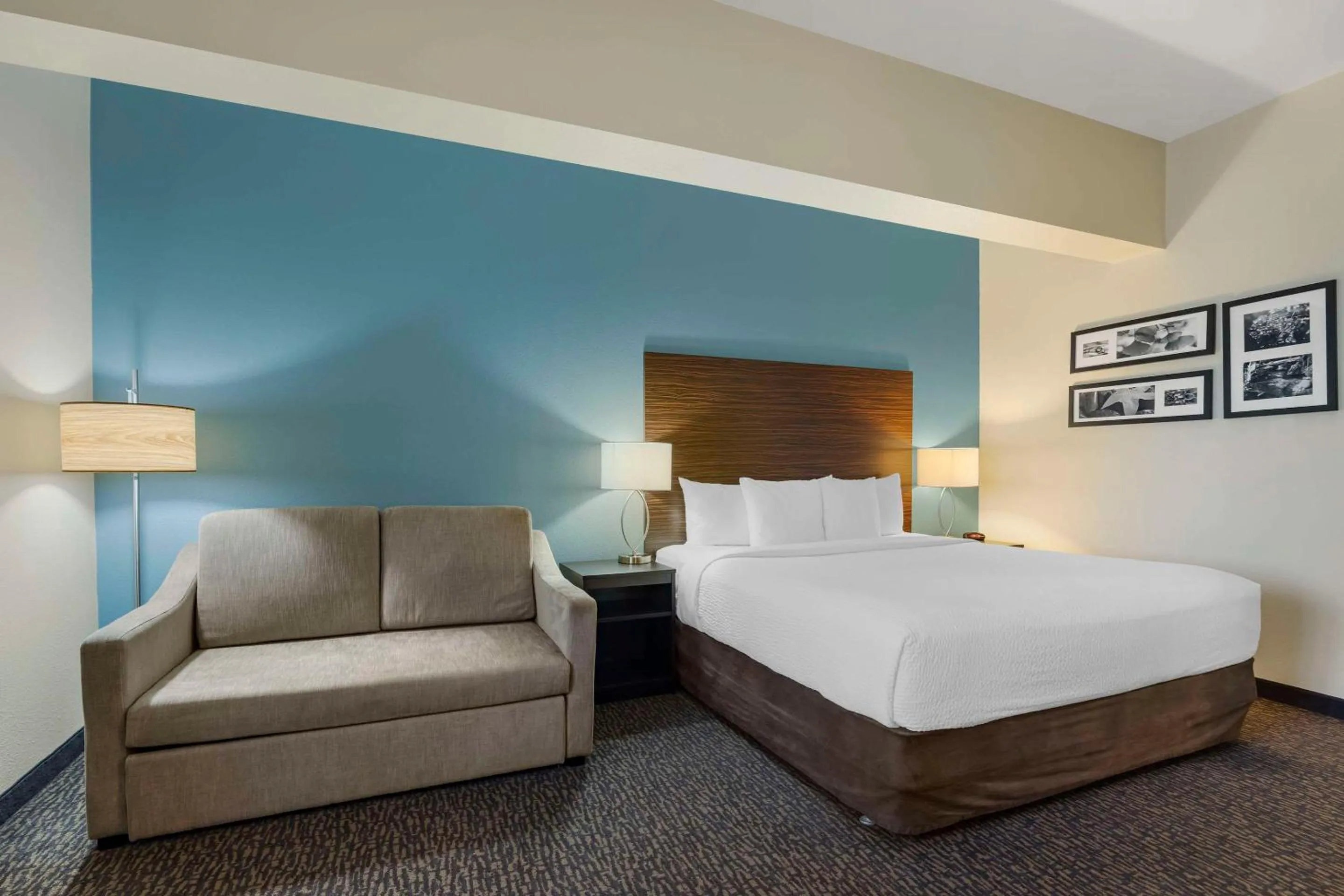 Bedroom, Bed in Sleep Inn & Suites Huntsville near US Space & Rocket Center