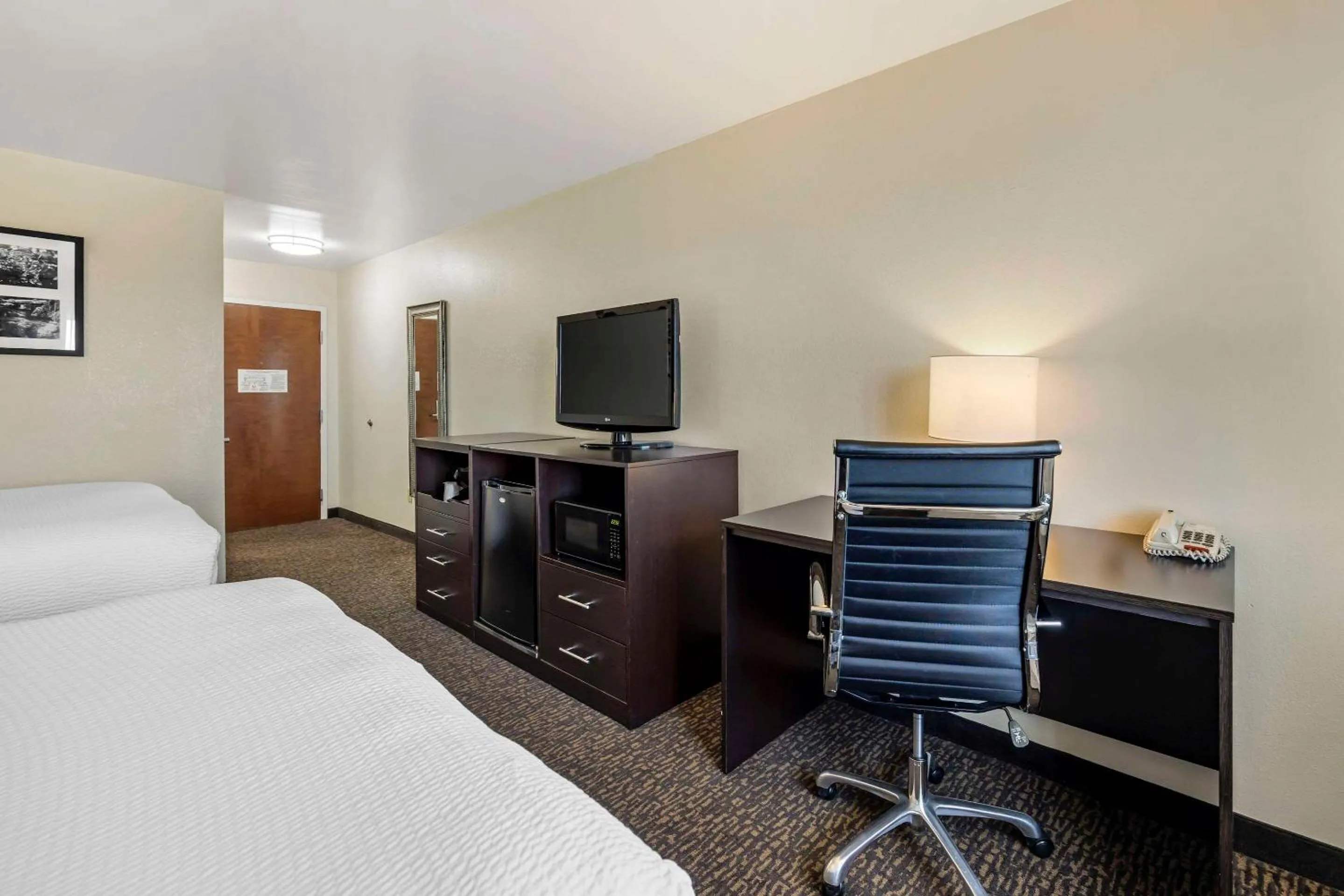 Bedroom, Bed in Sleep Inn & Suites Huntsville near US Space & Rocket Center