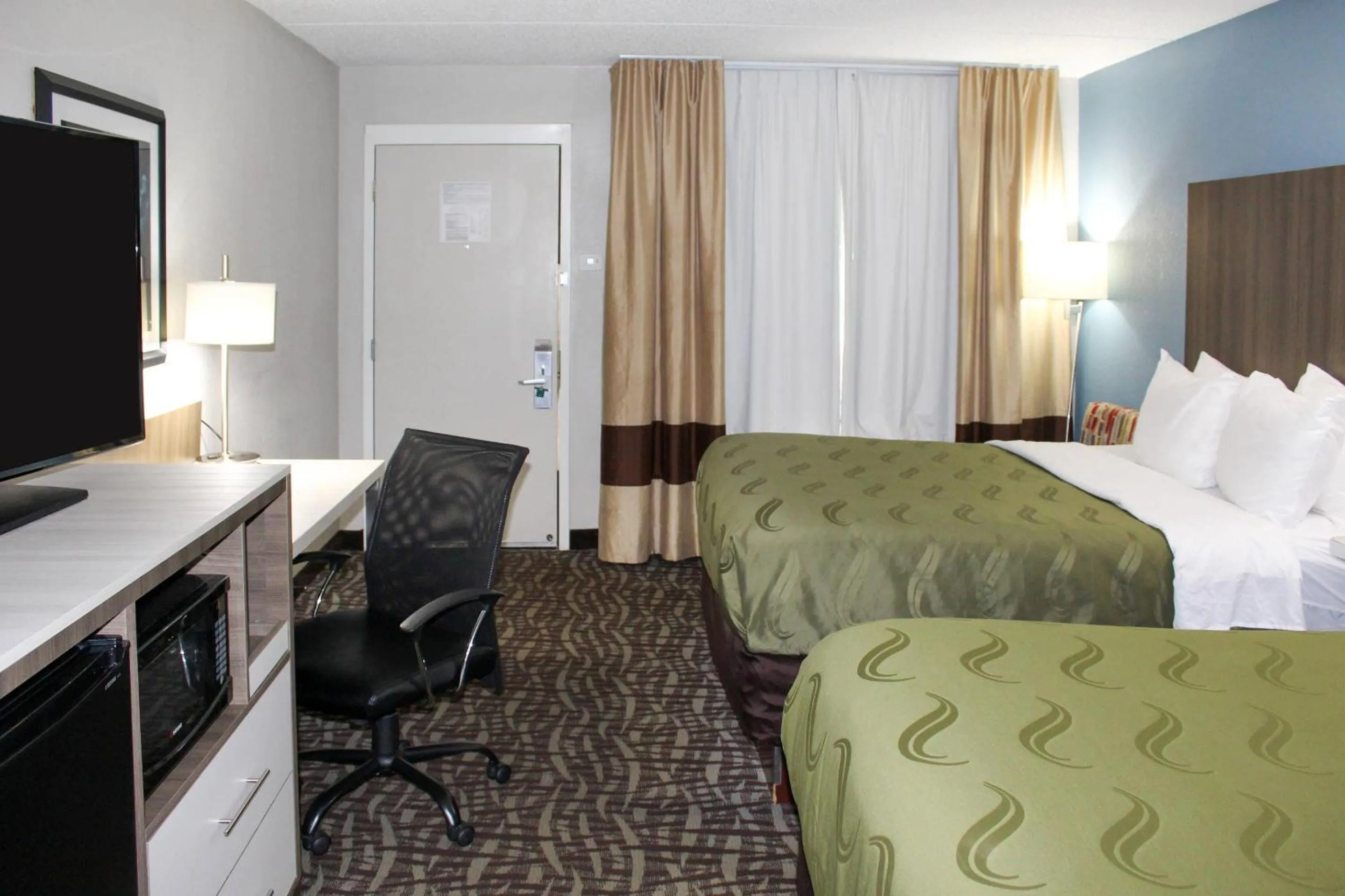 Bedroom, Bed in Quality Inn Athens I-65 - Huntsville Area West