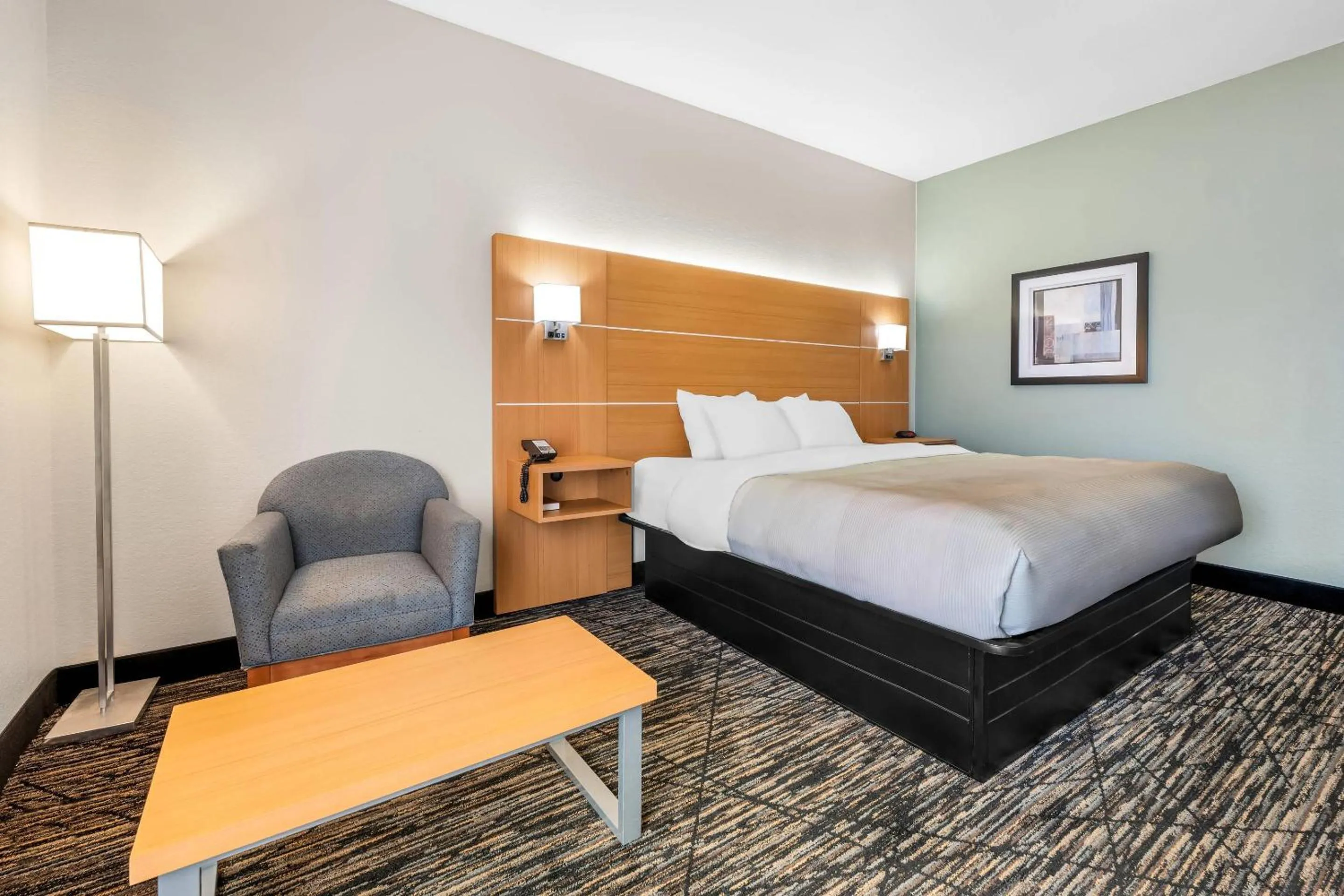 Bedroom, Bed in Quality Inn Alexander City