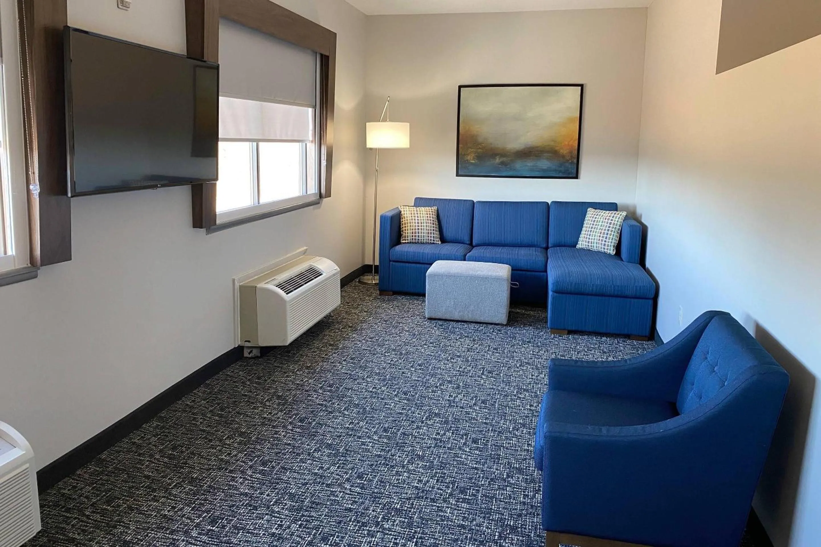 Bedroom in Comfort Inn & Suites Near Lake Guntersville