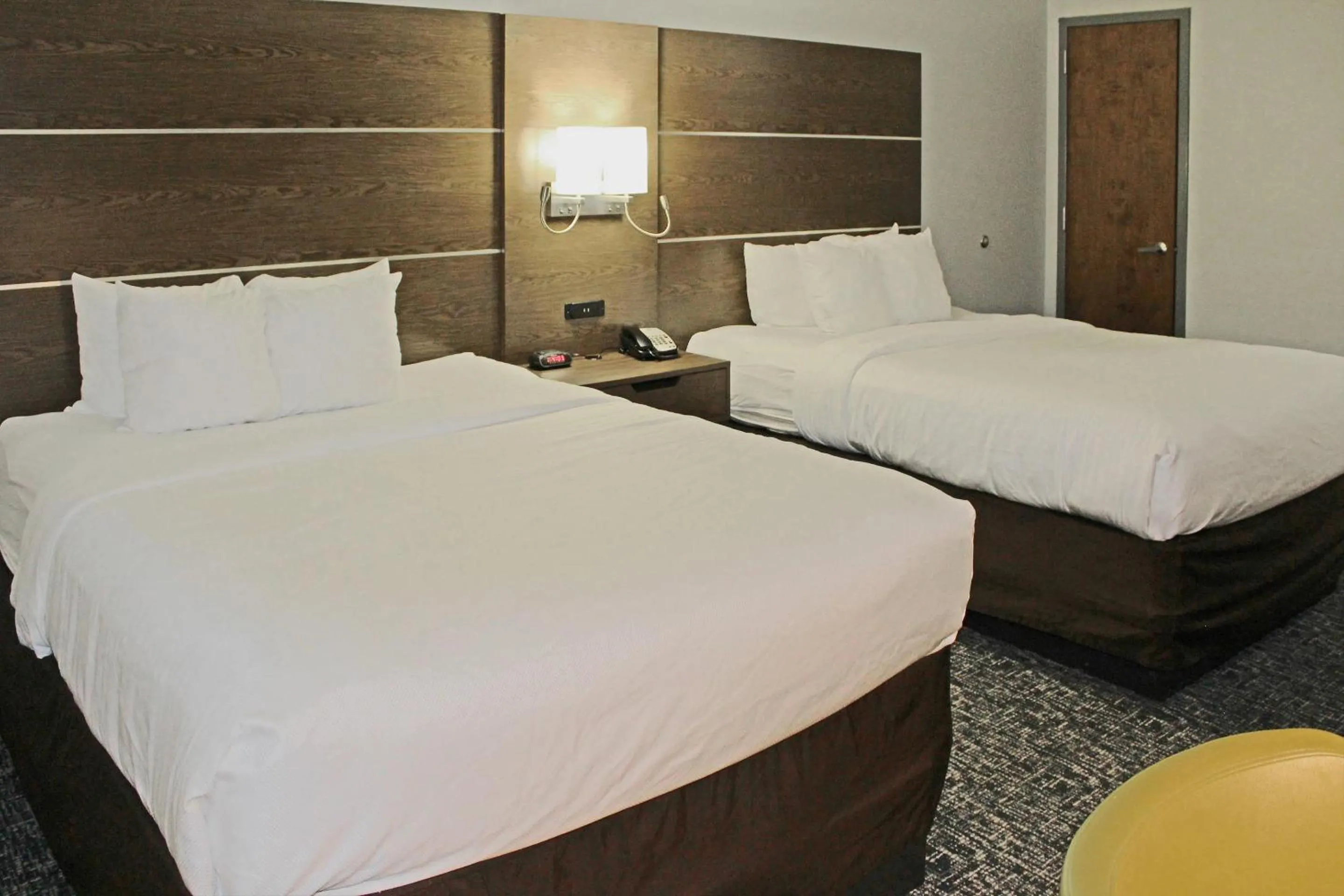 Queen Room with Two Queen Beds - Non-Smoking in Comfort Inn & Suites Near Lake Guntersville
