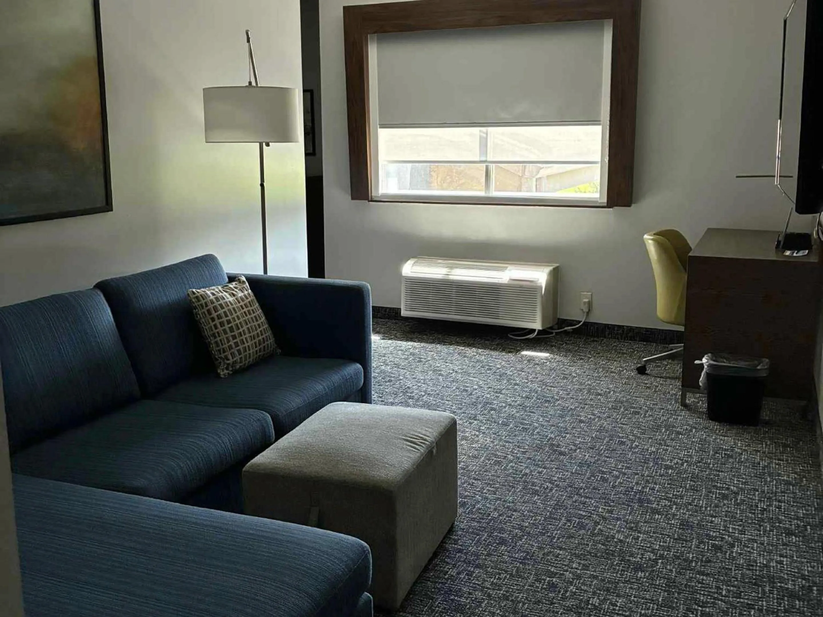 Bedroom in Comfort Inn & Suites Near Lake Guntersville