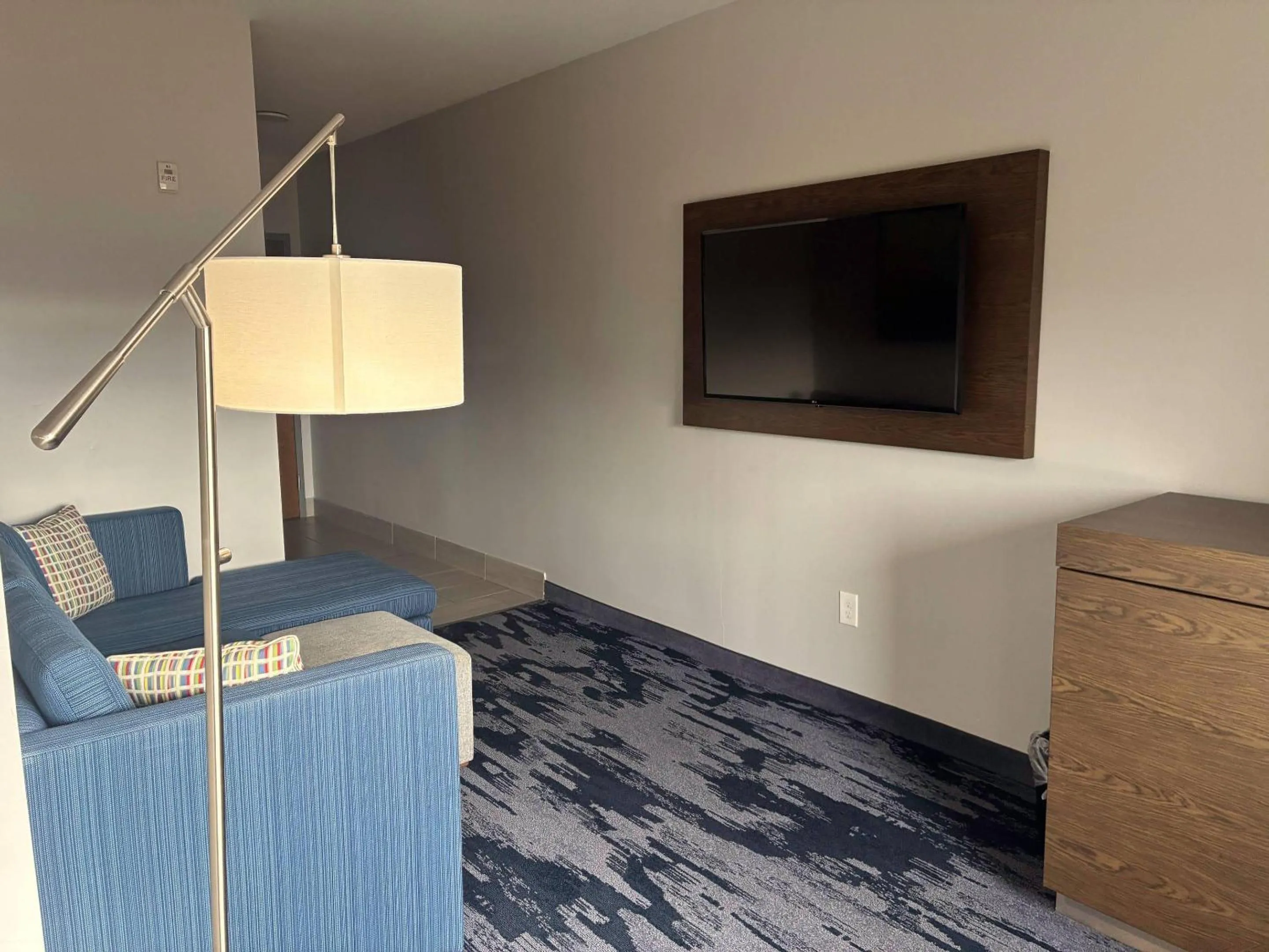 Bedroom in Comfort Inn & Suites Near Lake Guntersville