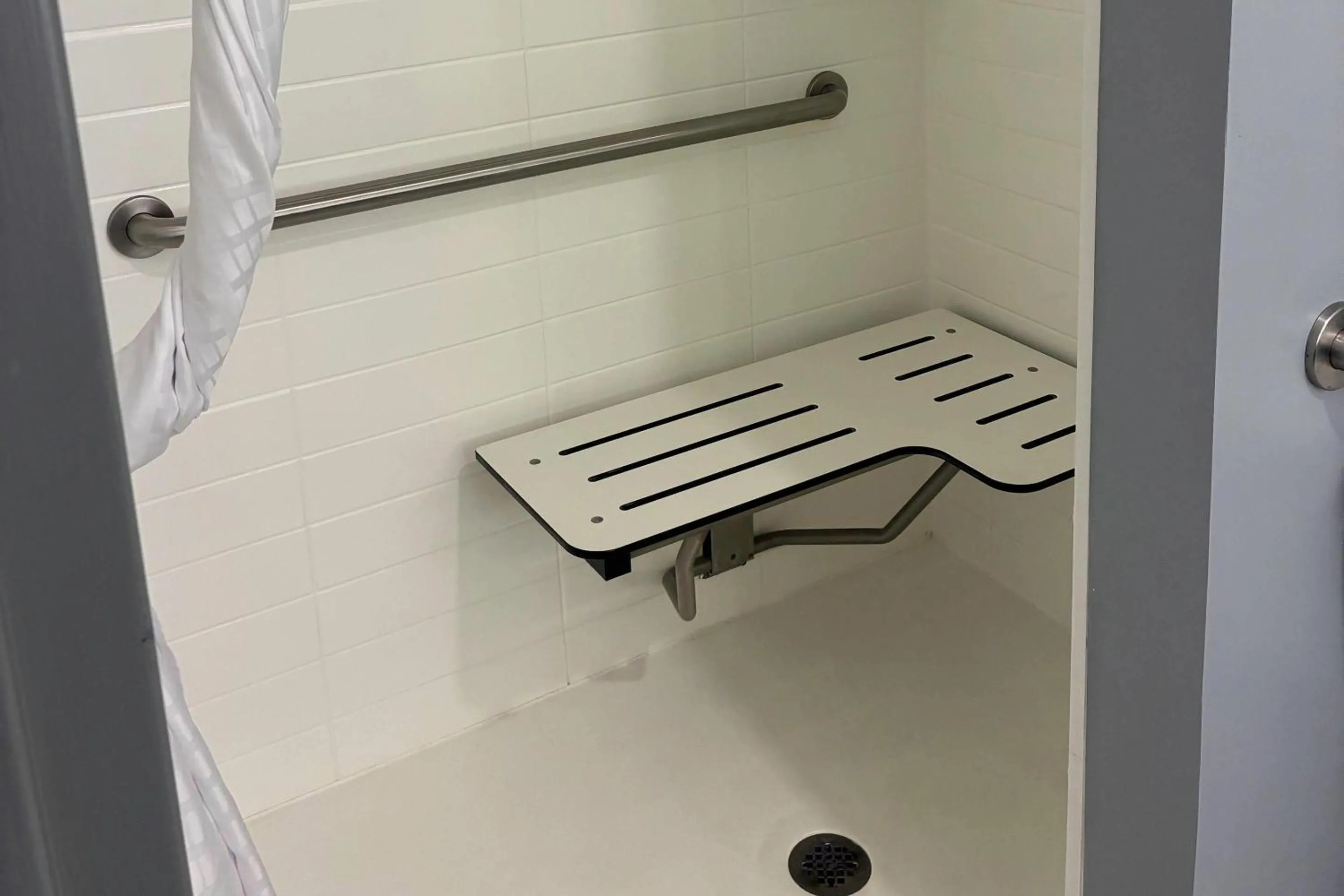 Bedroom in Comfort Inn & Suites Near Lake Guntersville