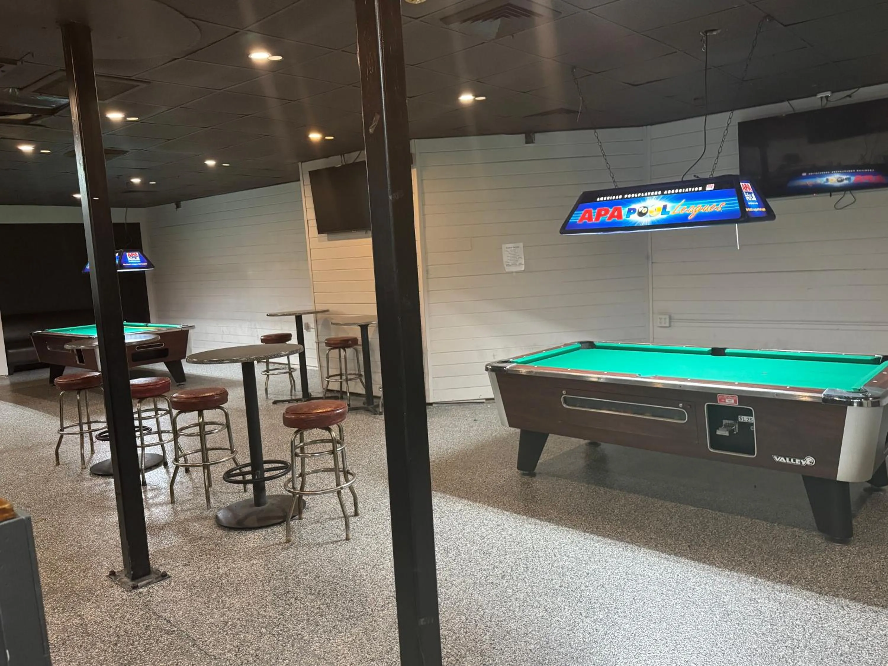 Lounge or bar in Clarion Inn & Suites Dothan South