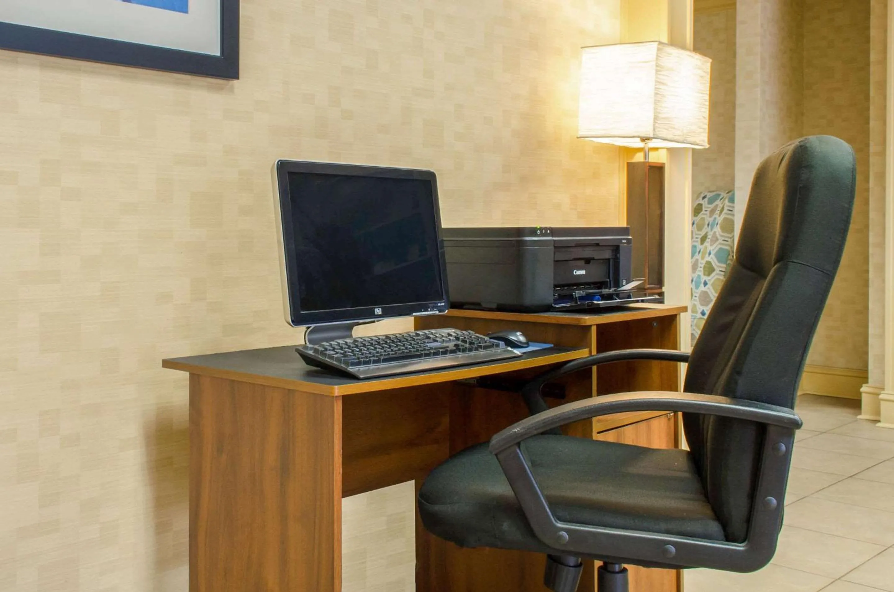 Business facilities in Quality Inn University Area