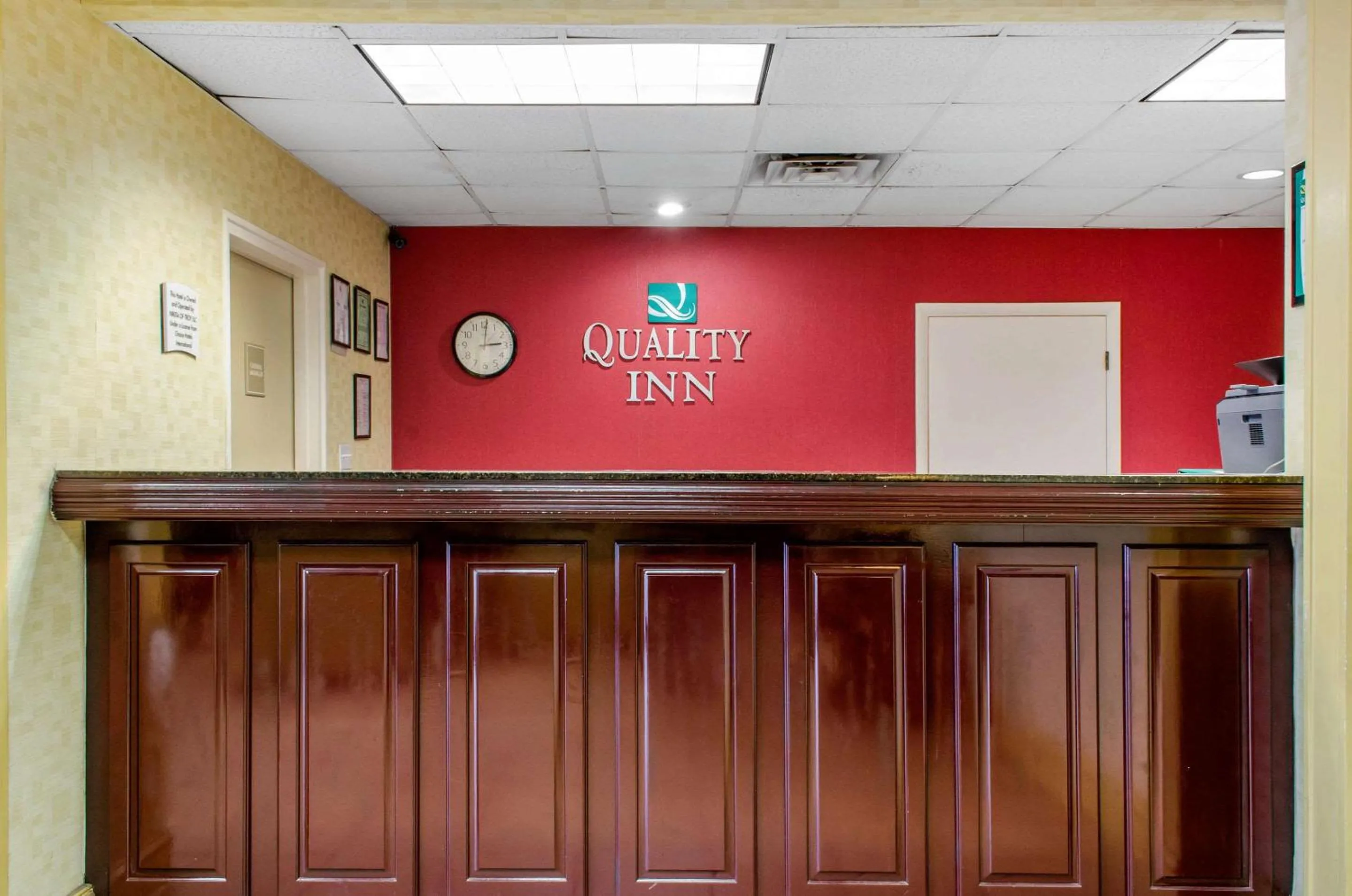 Lobby or reception in Quality Inn University Area