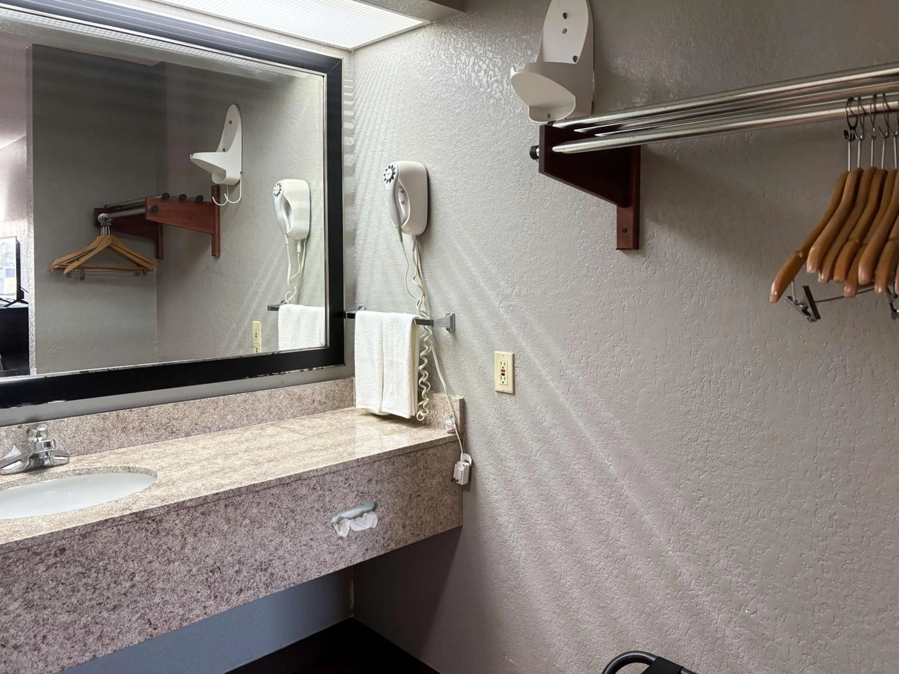 Bathroom in Motel 6 Prattville AL