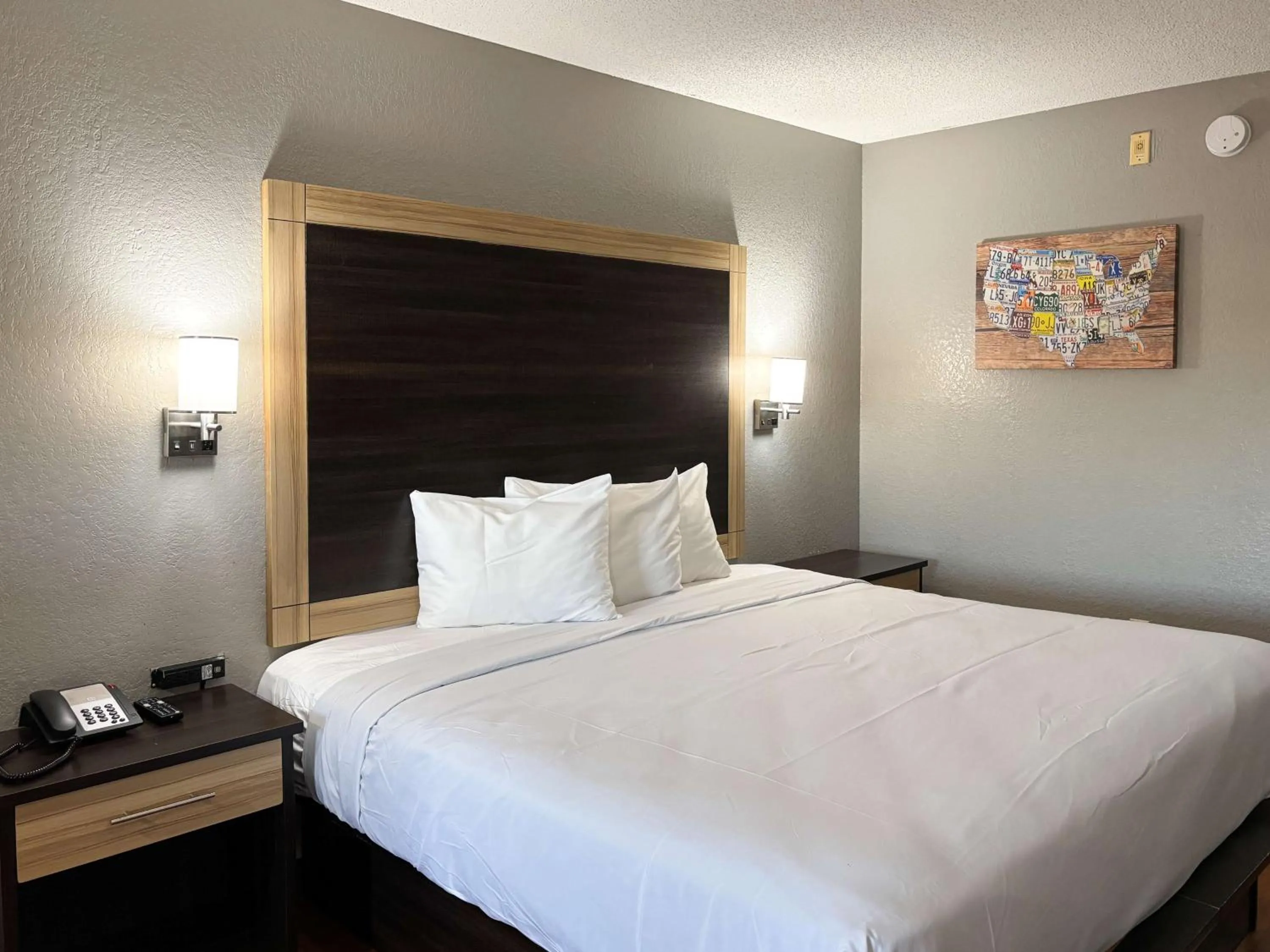 Bedroom, Bed in Motel 6 Prattville AL