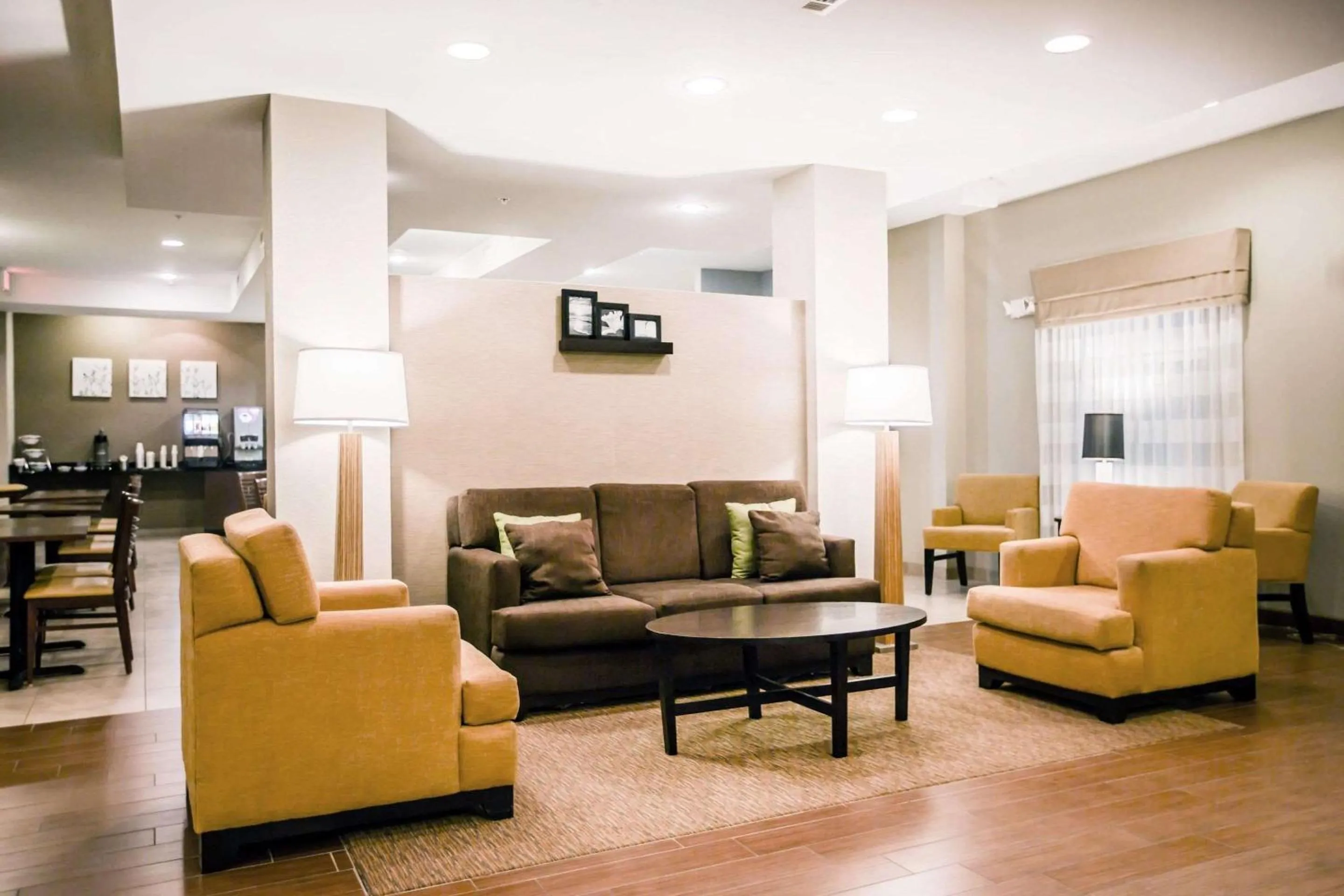 Lobby or reception in Sleep Inn & Suites Marion - Military Institute