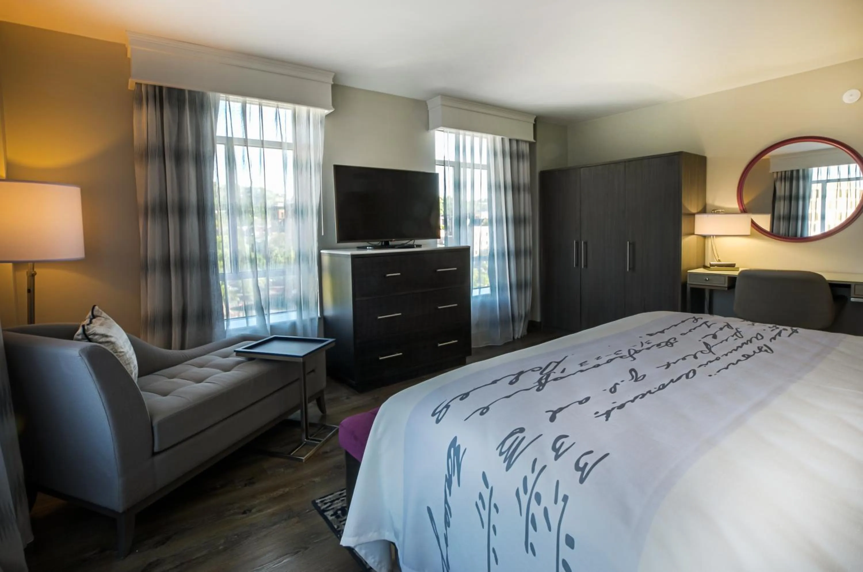 Photo of the whole room, Bed in Hotel Indigo - Birmingham Five Points S - UAB by IHG