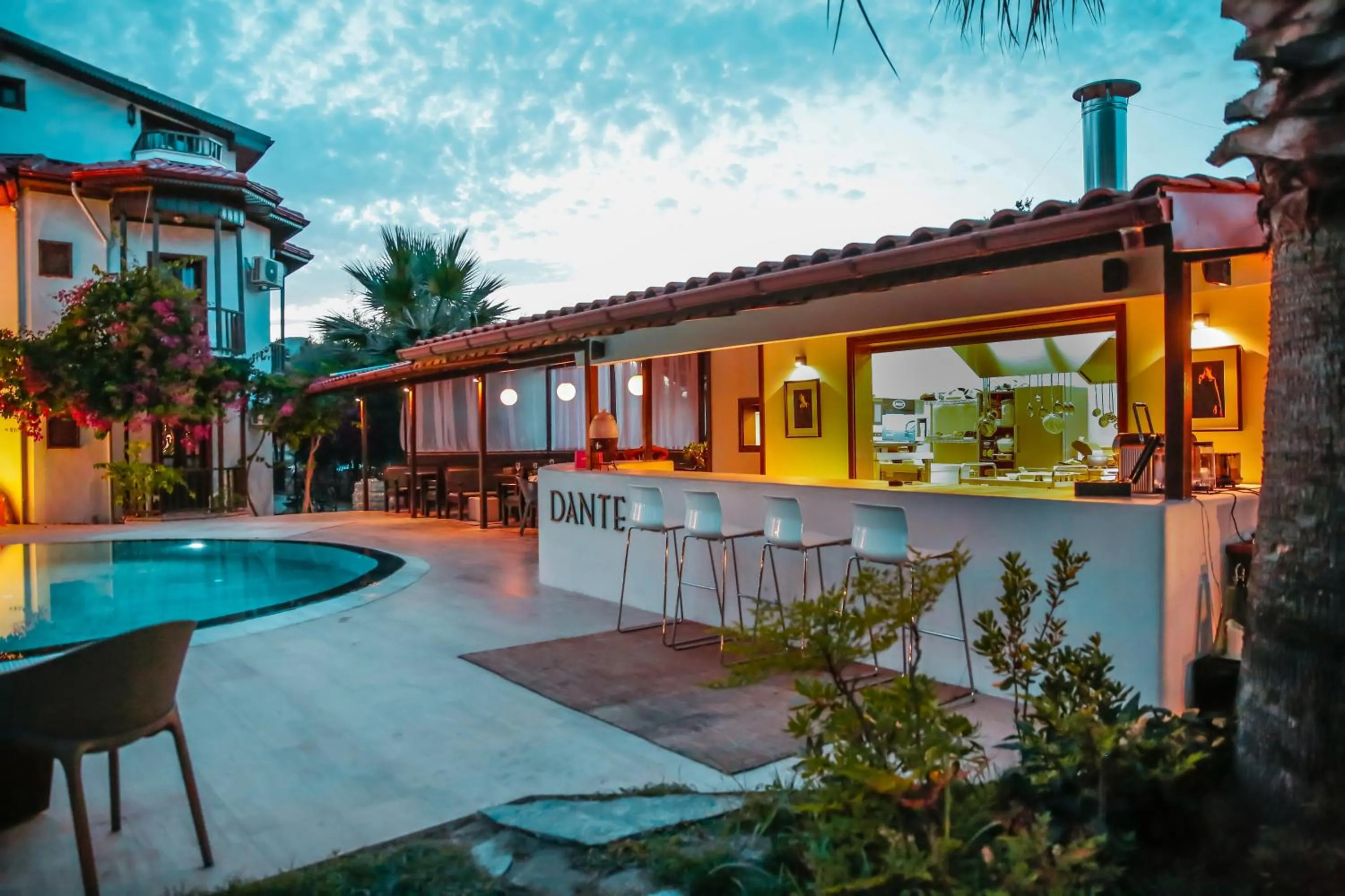 Restaurant/places to eat in Murat Pasha Mansion