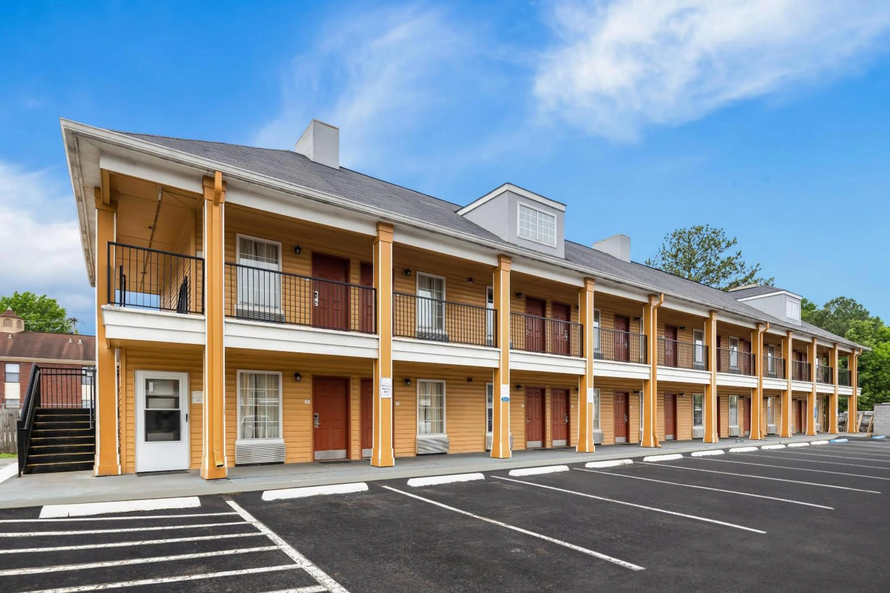 Property building in Quality Inn Decatur River City