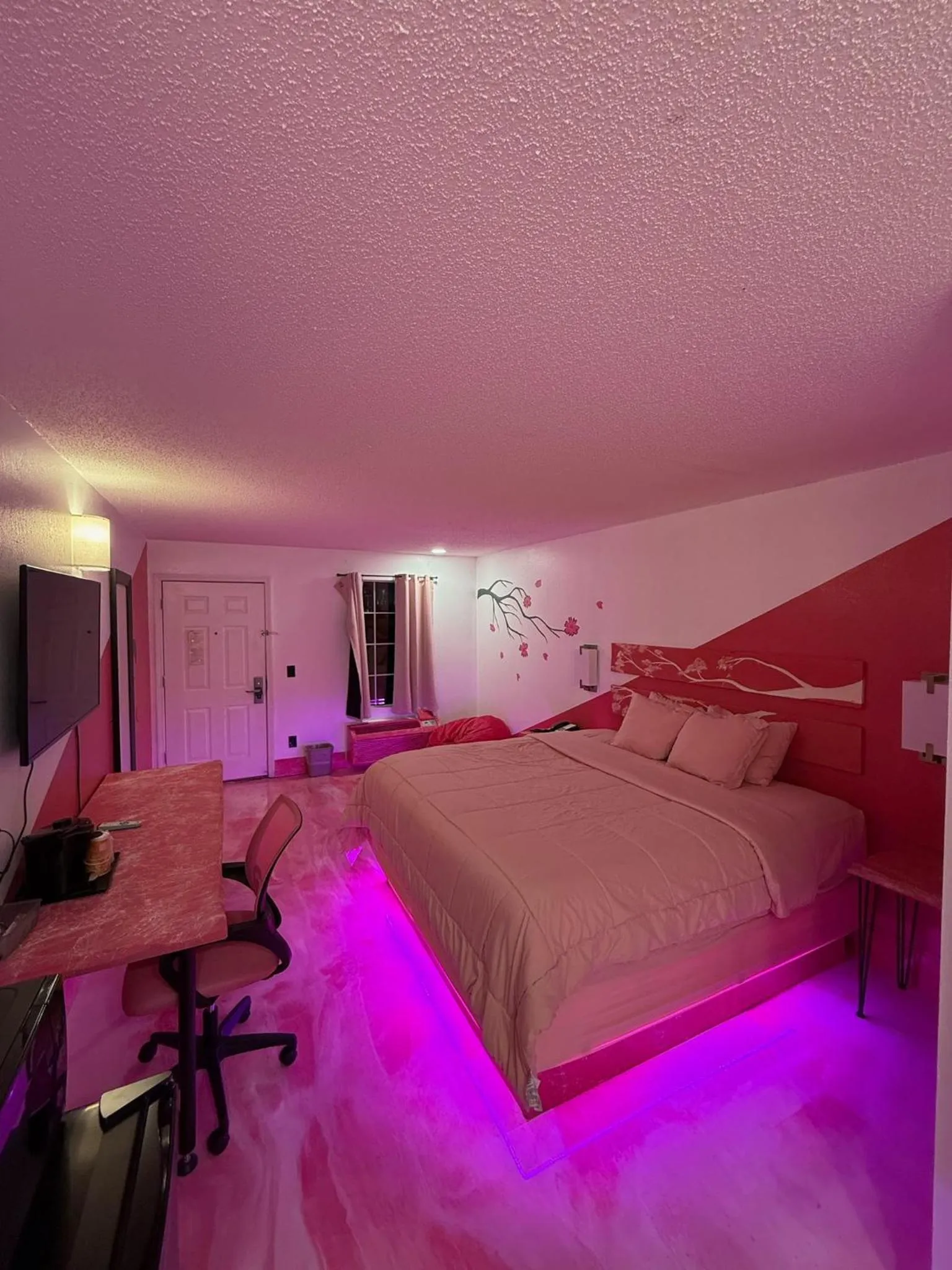 Bed in Southern Soho Boutique Hotel