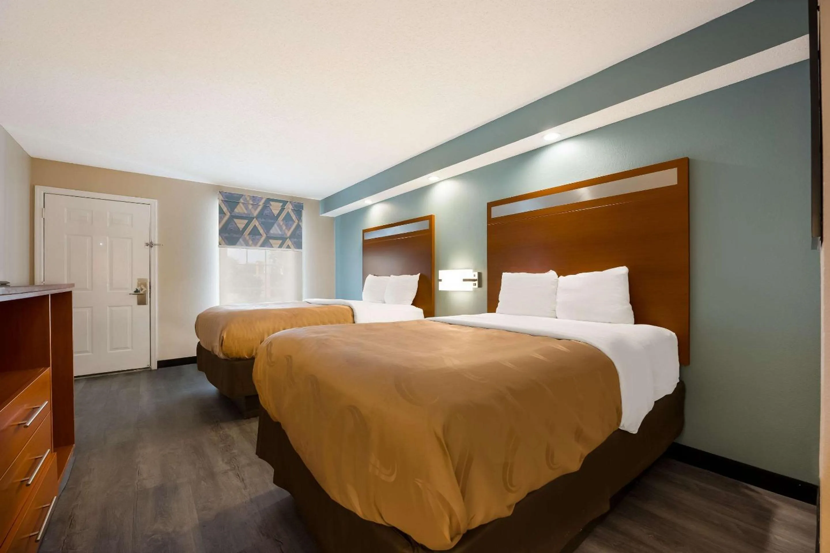 Double Room with Two Double Beds - Non-Smoking in Boutique Style Quality Inn Oxford Anniston I-20