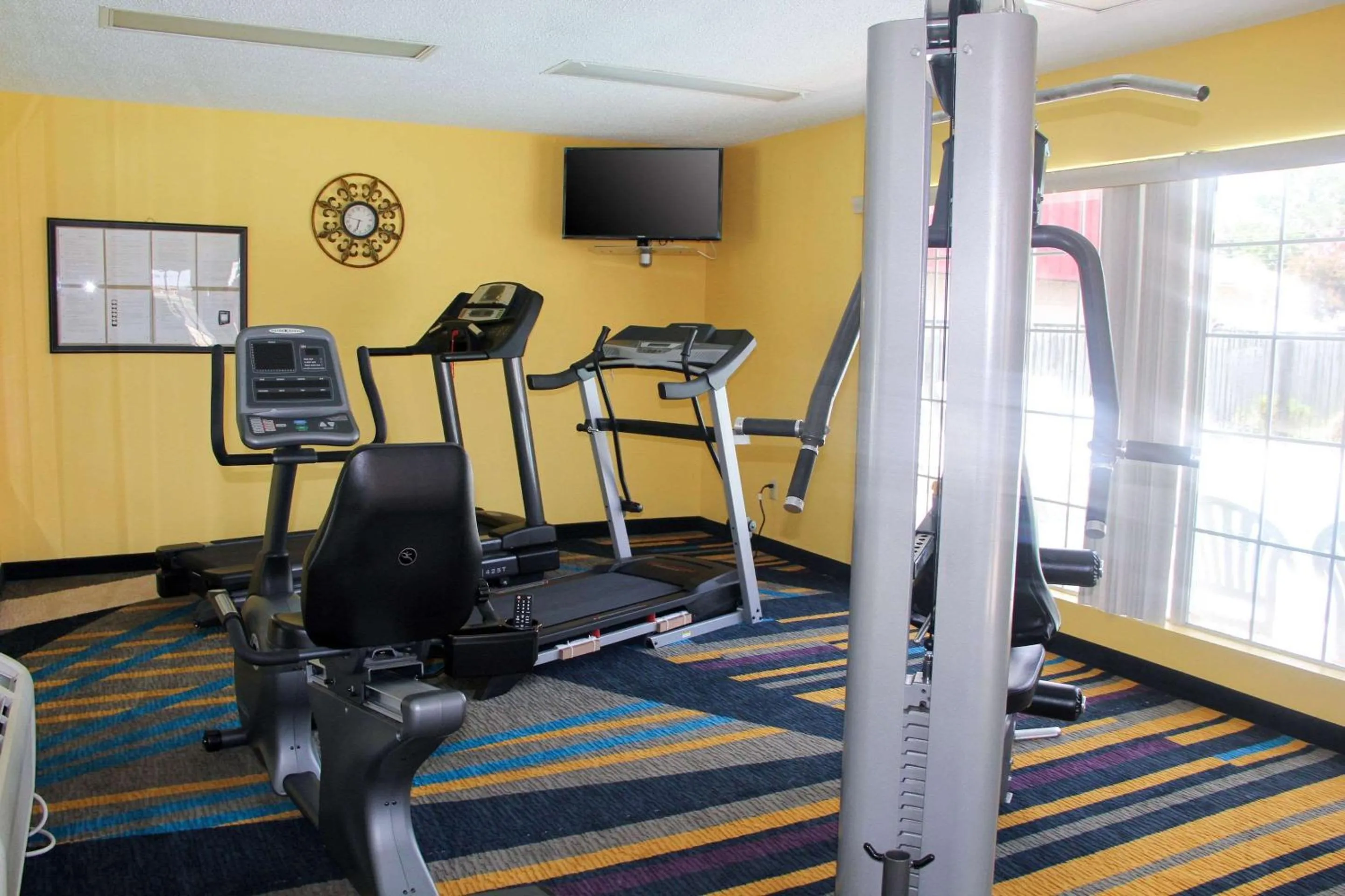 Fitness centre/facilities in Quality Inn Albertville US 431