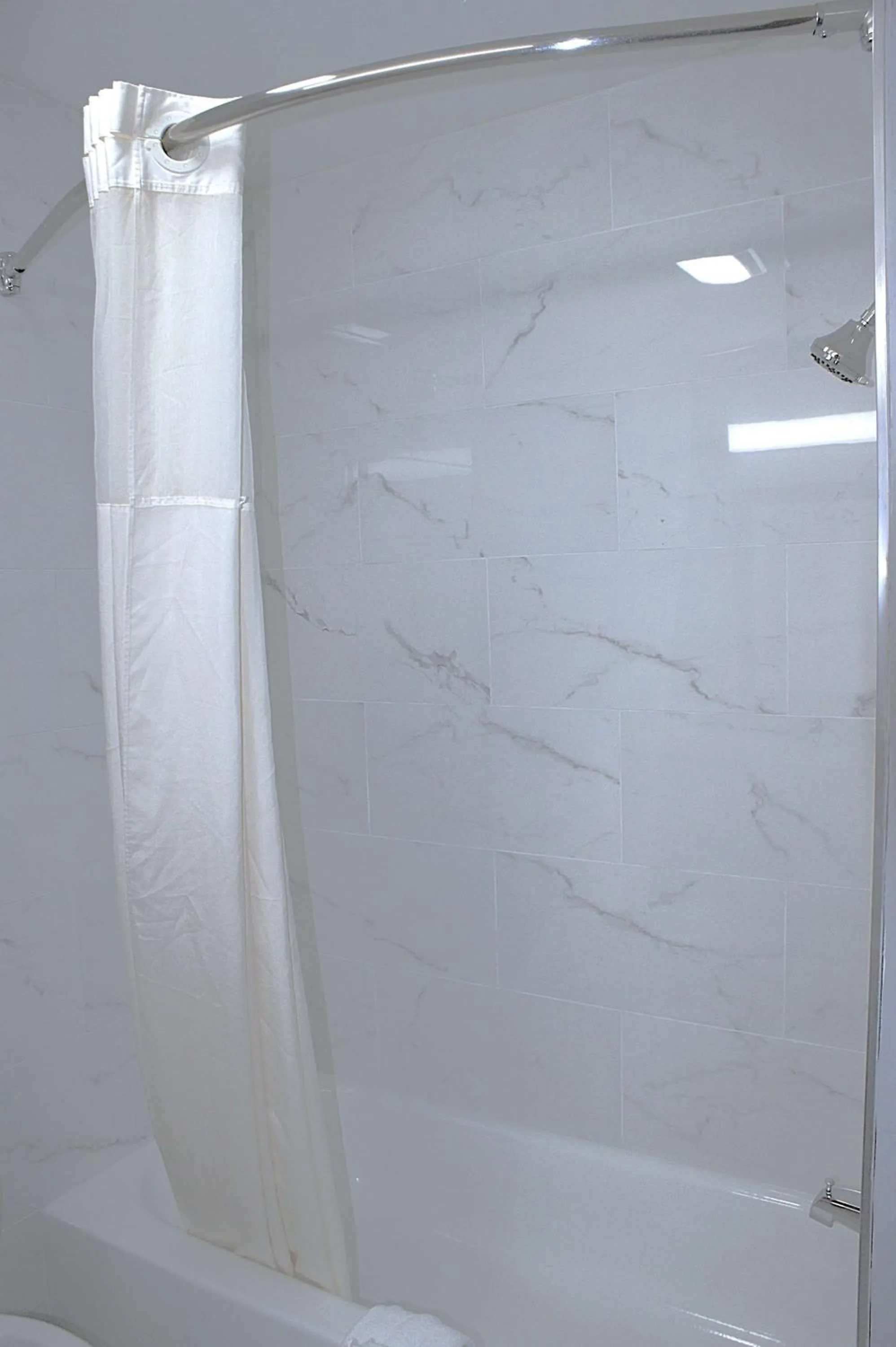 Bathroom in Sonesta Essential Van Buren-Fort Smith