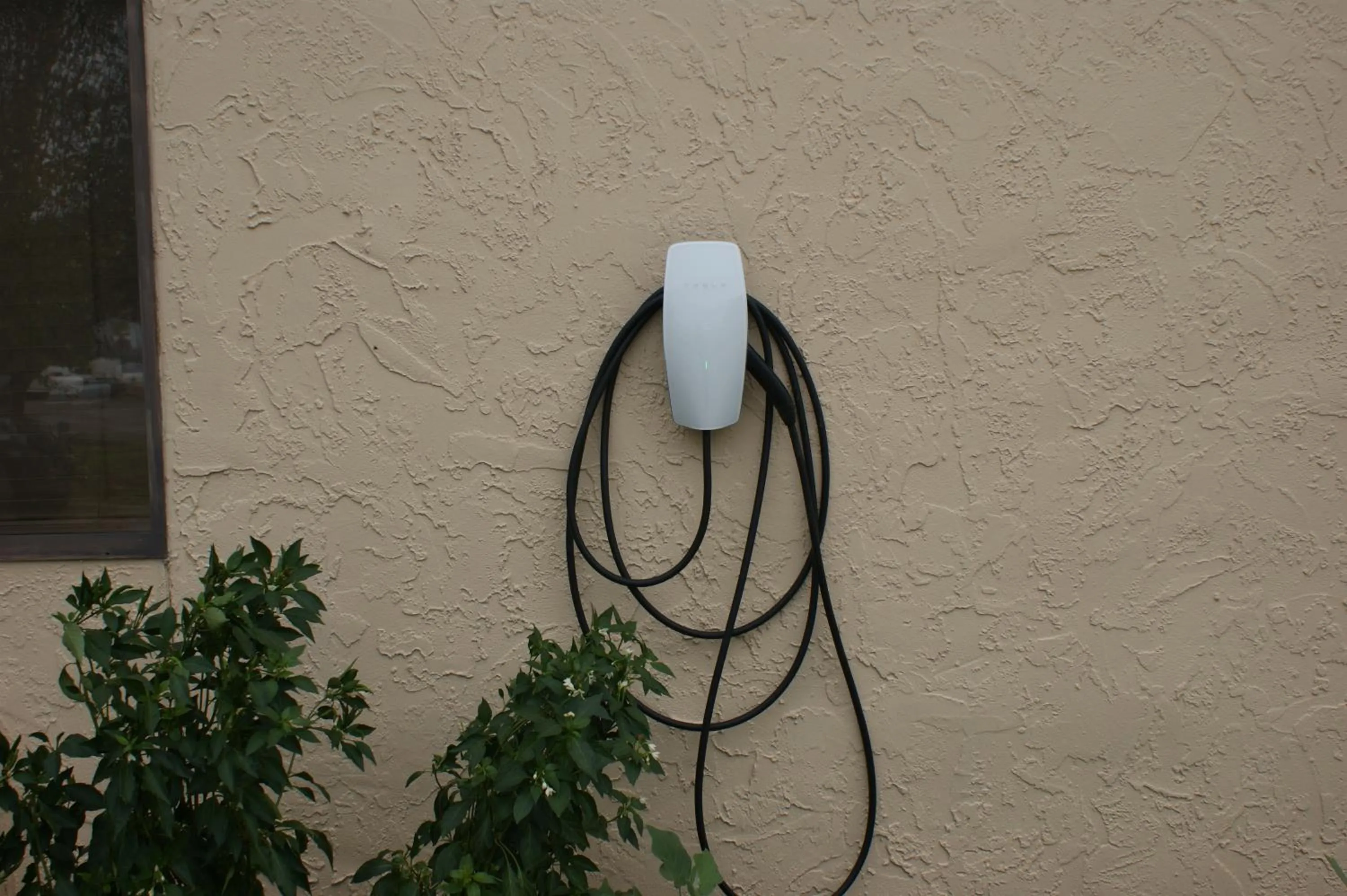 Parking in Sonesta Essential Van Buren-Fort Smith