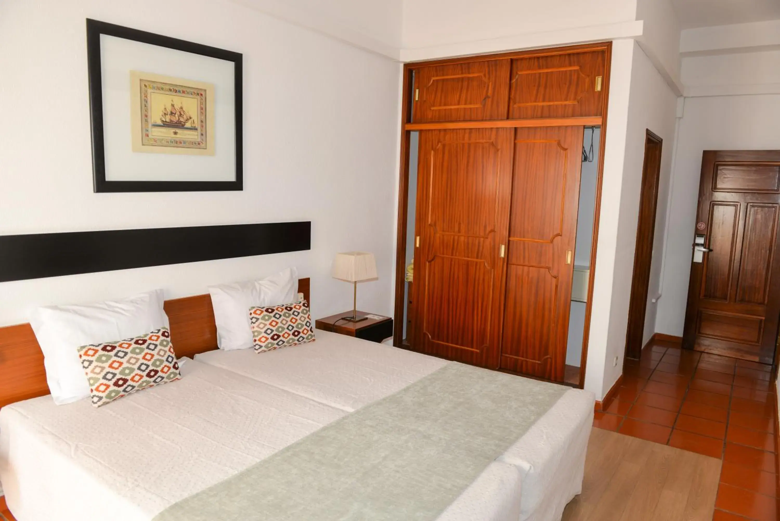 Deluxe Double Room (2 Adults + 1 Child) in LagosMar Story Hotel Deluxe Double Room (2 Adults + 1 Child) in LagosMar Story Hotel