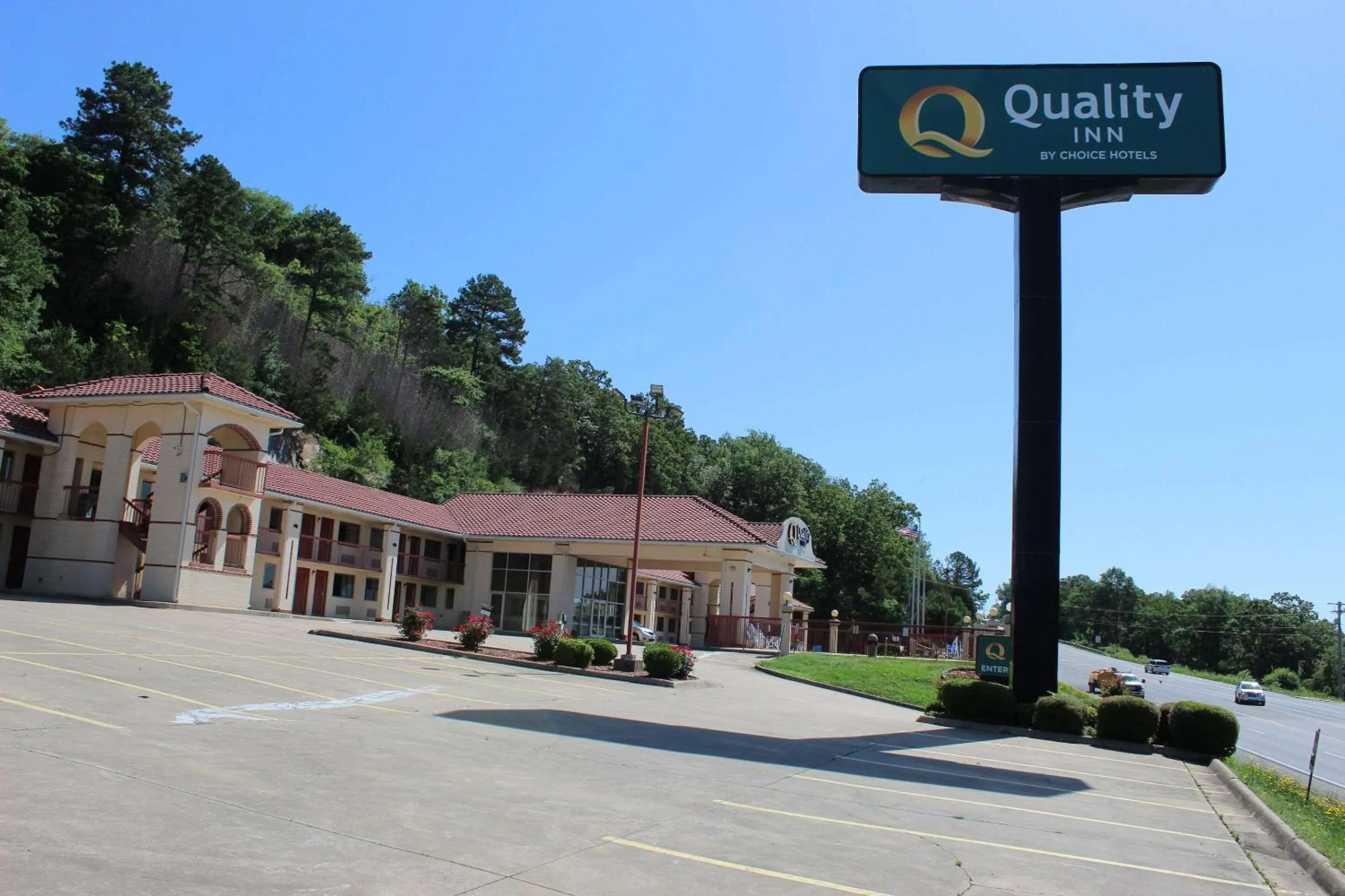 Property building in Quality Inn Conway - Greenbrier