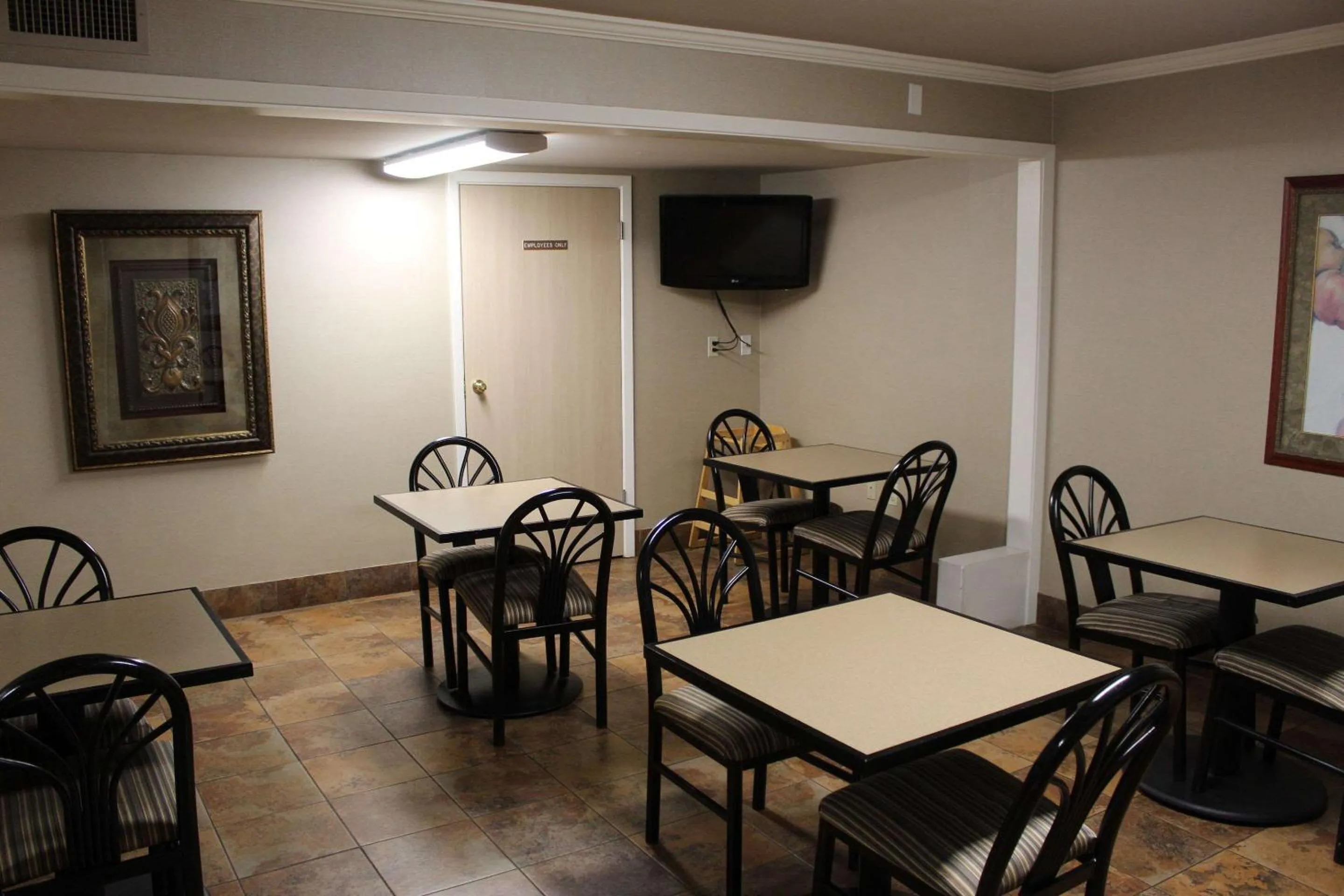 Breakfast in Quality Inn Conway - Greenbrier