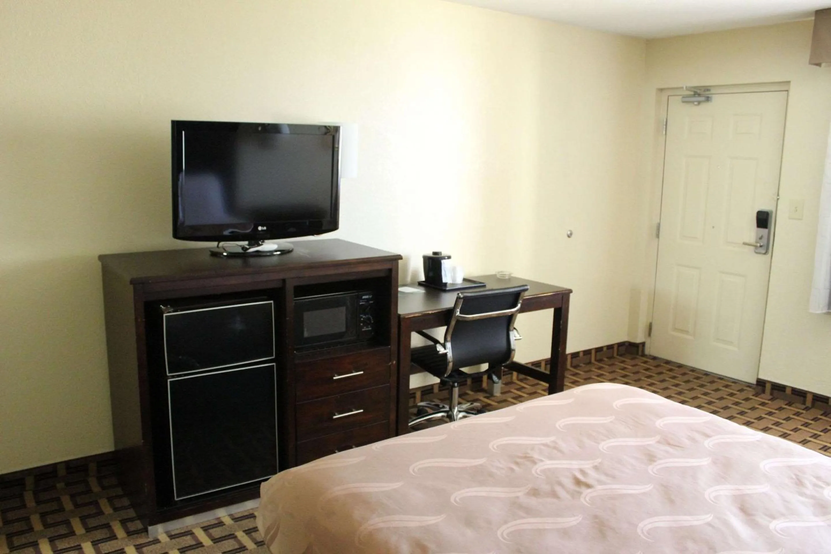 Bedroom in Quality Inn Conway - Greenbrier