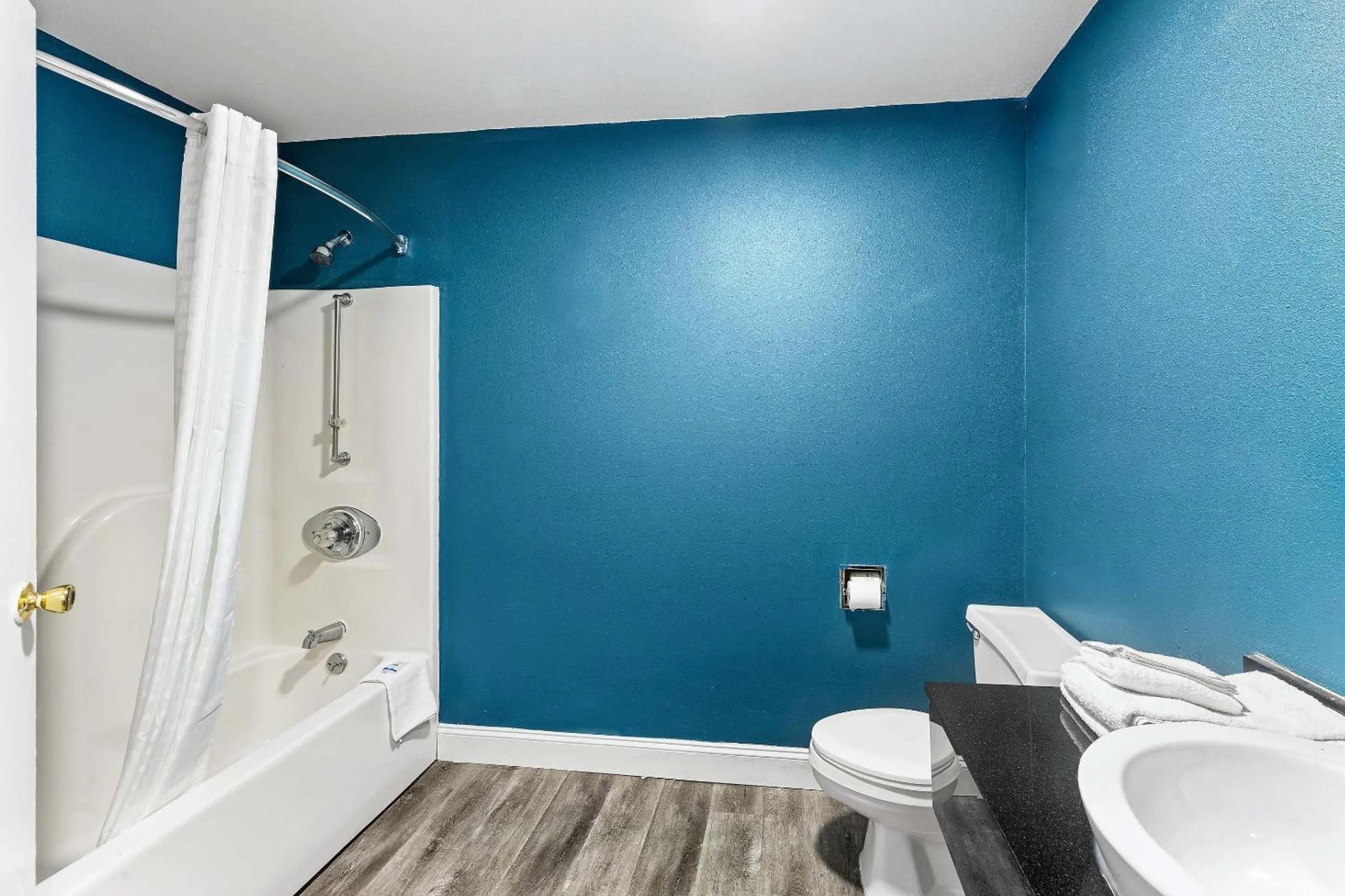 Bedroom in Rodeway Inn West Memphis