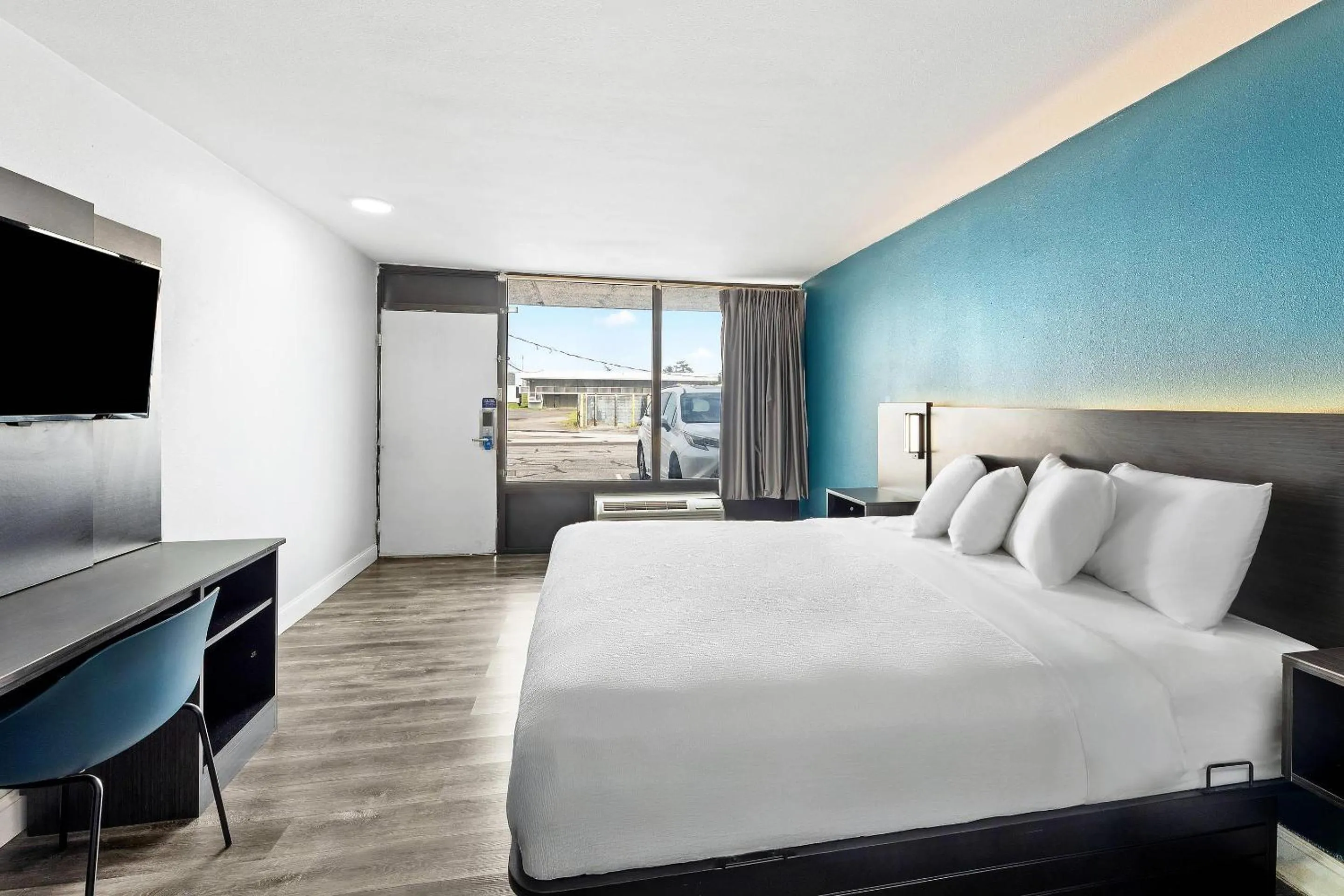 Bedroom in Rodeway Inn West Memphis