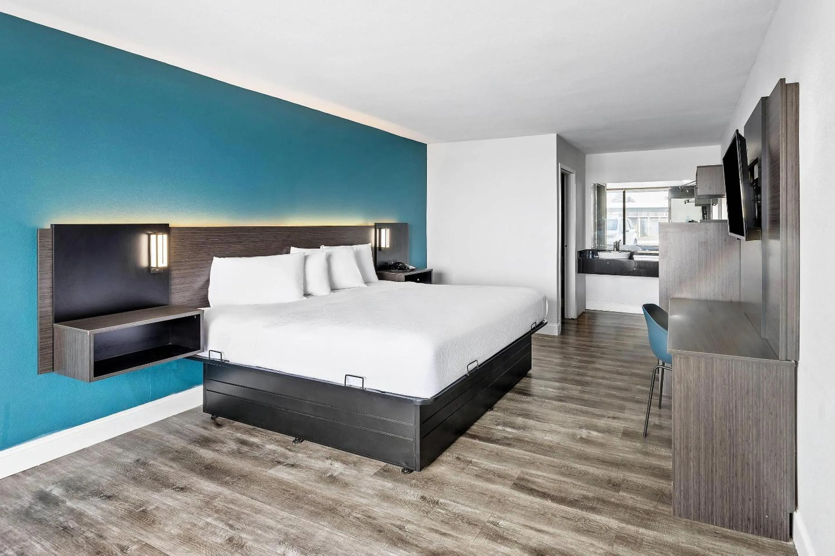 Bedroom in Rodeway Inn West Memphis