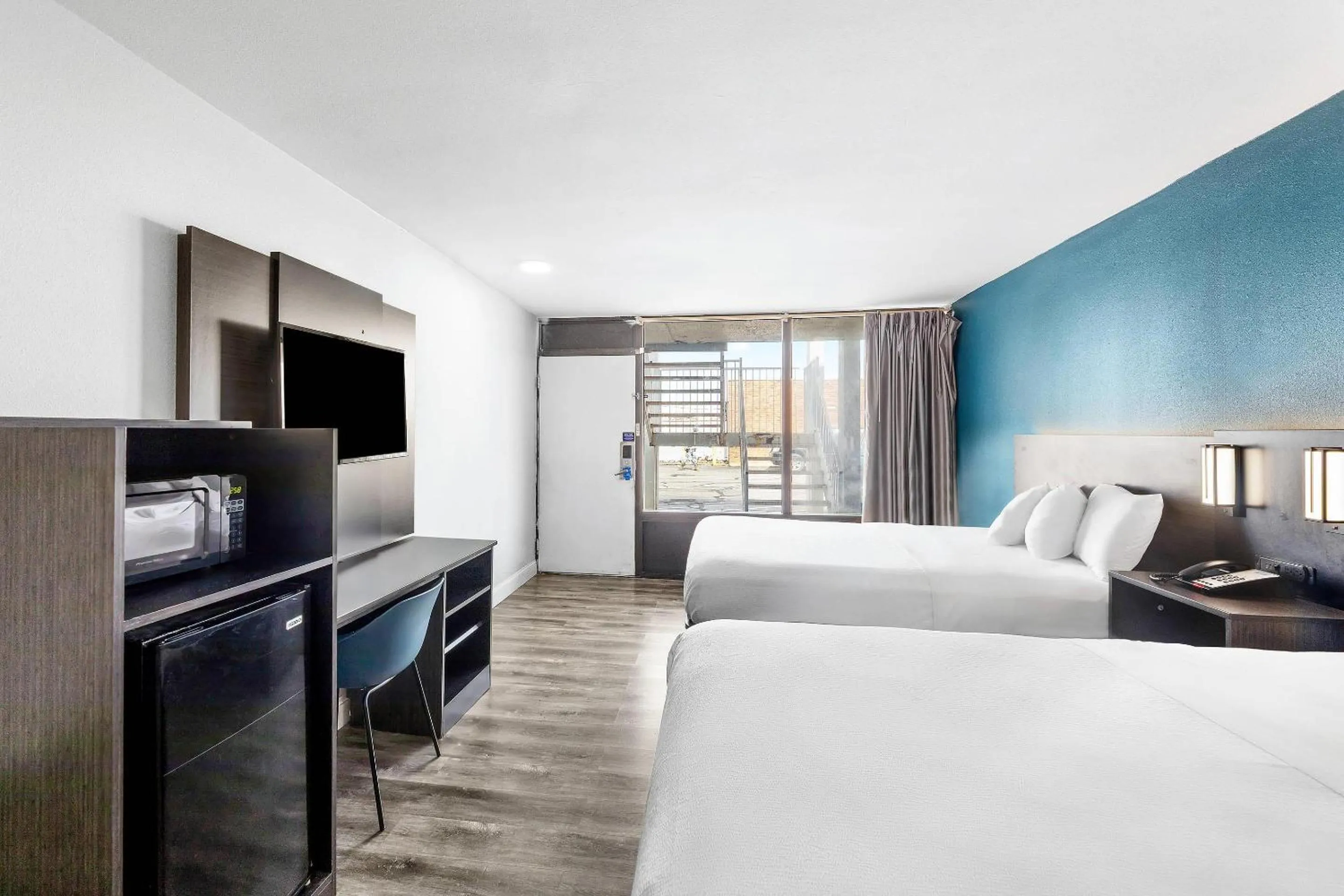 Bedroom in Rodeway Inn West Memphis