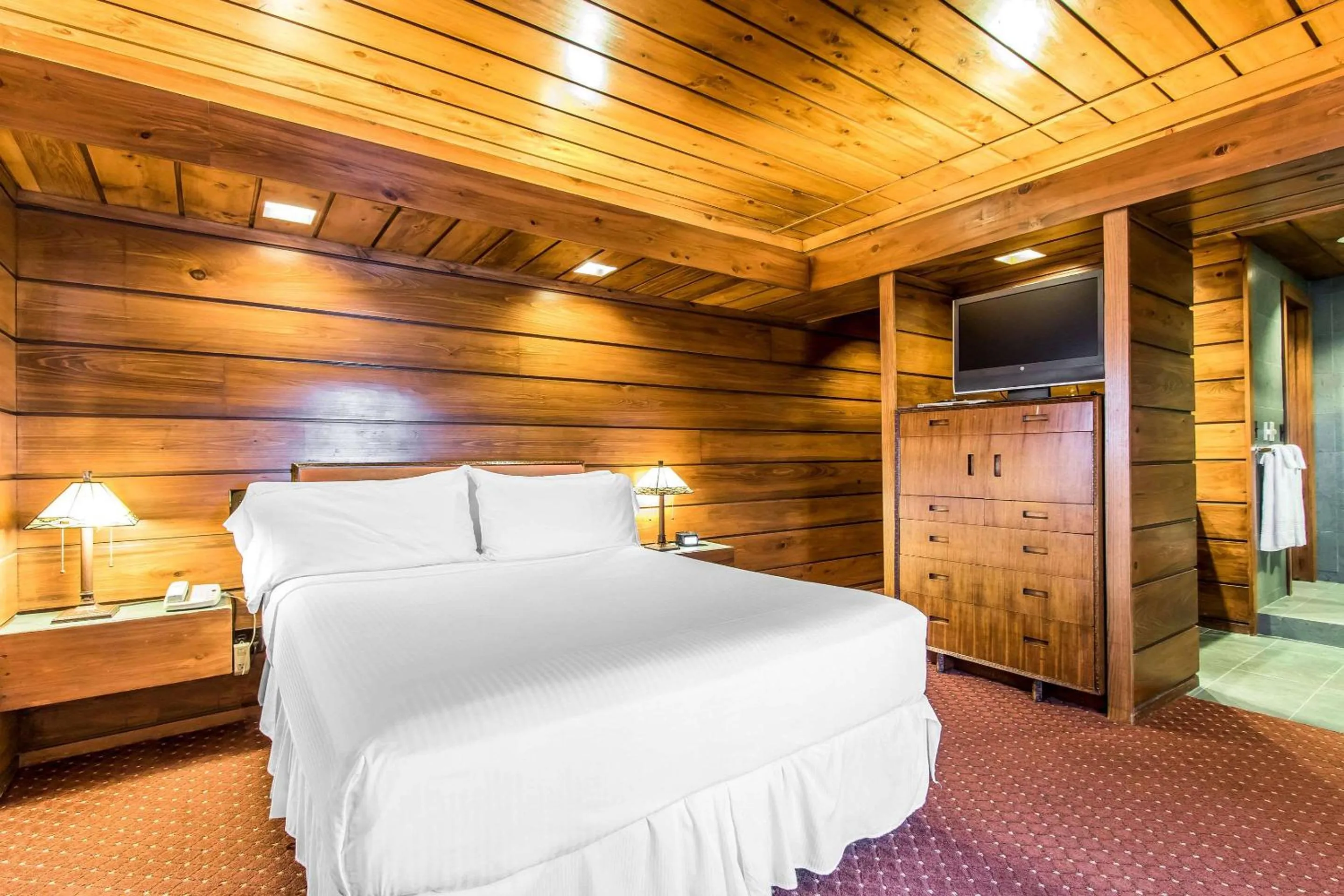 Bedroom, Bed in Inn at the Mill, an Ascend Collection Hotel