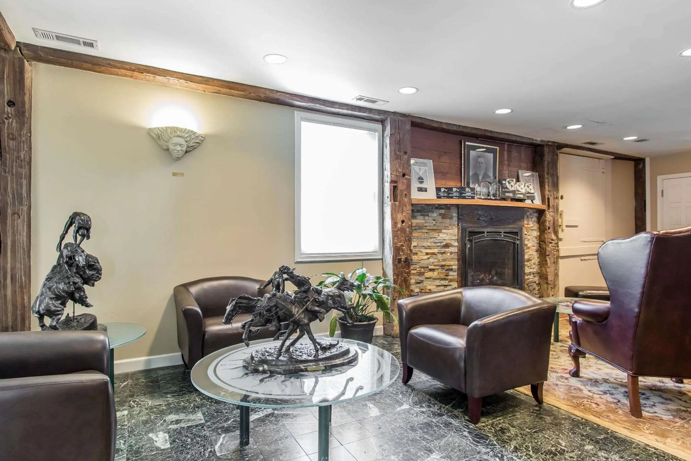 Lobby or reception in Inn at the Mill, an Ascend Collection Hotel