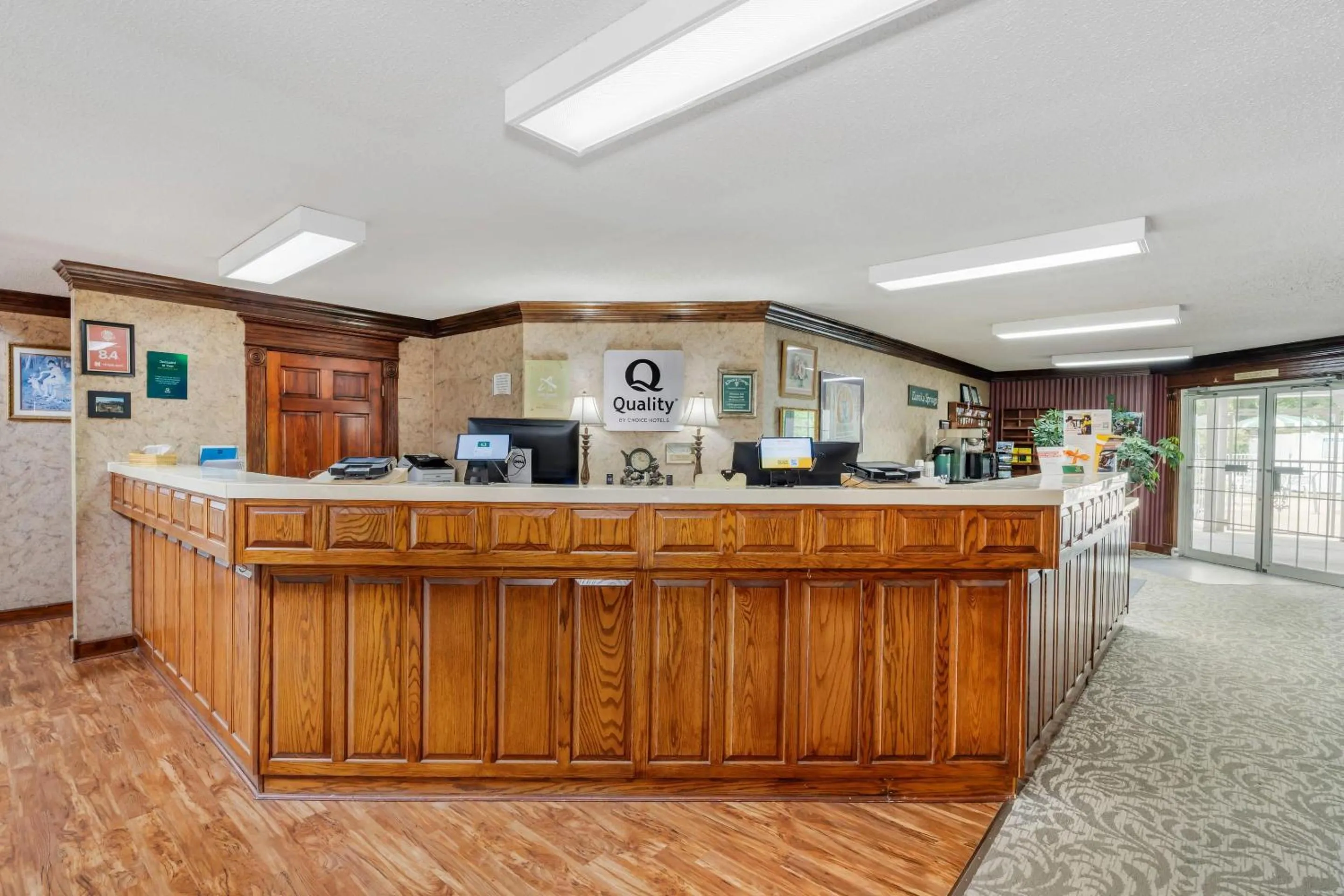 Lobby or reception in Quality Inn Eureka Springs South