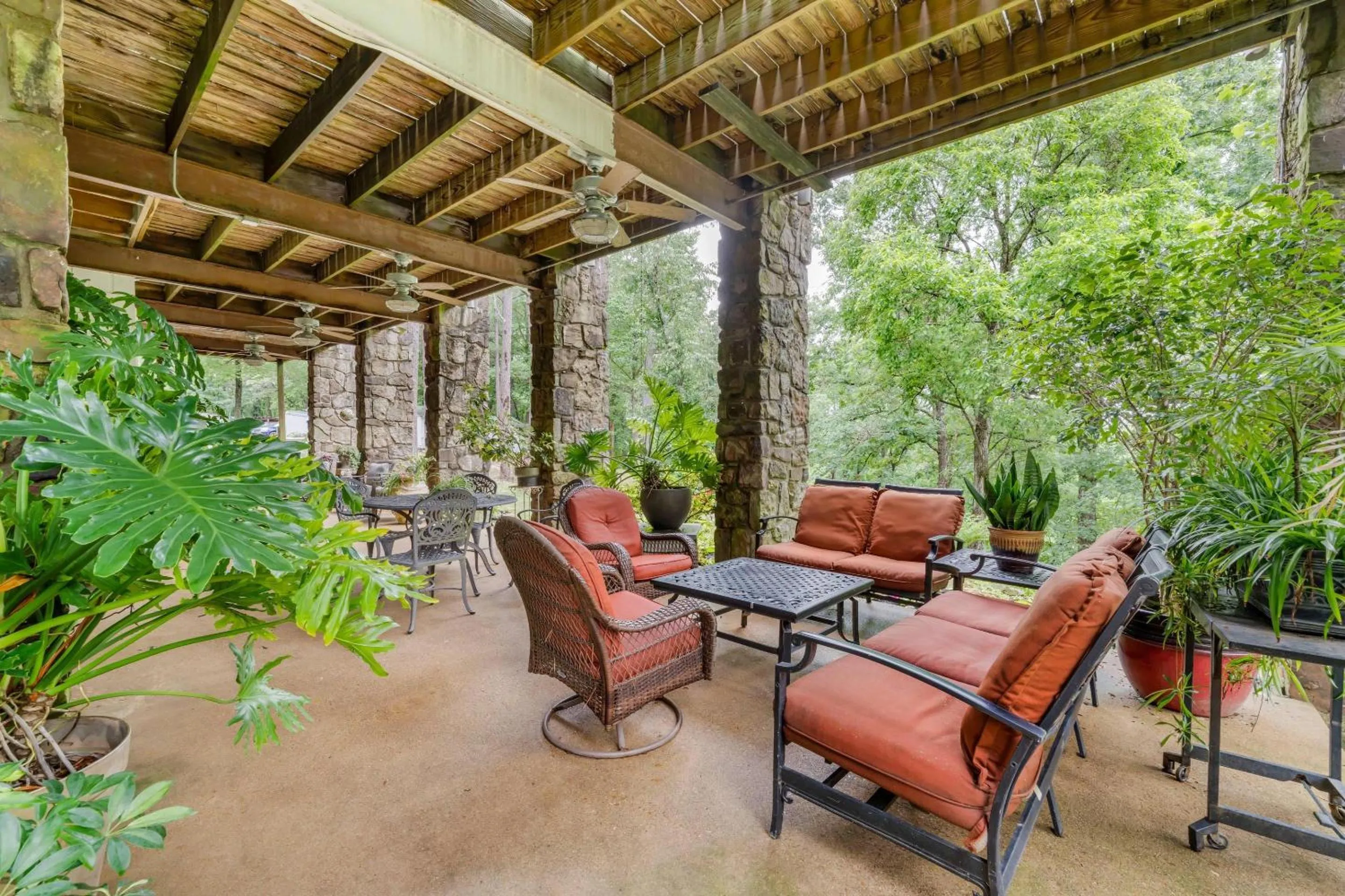 Property building in Quality Inn Eureka Springs South