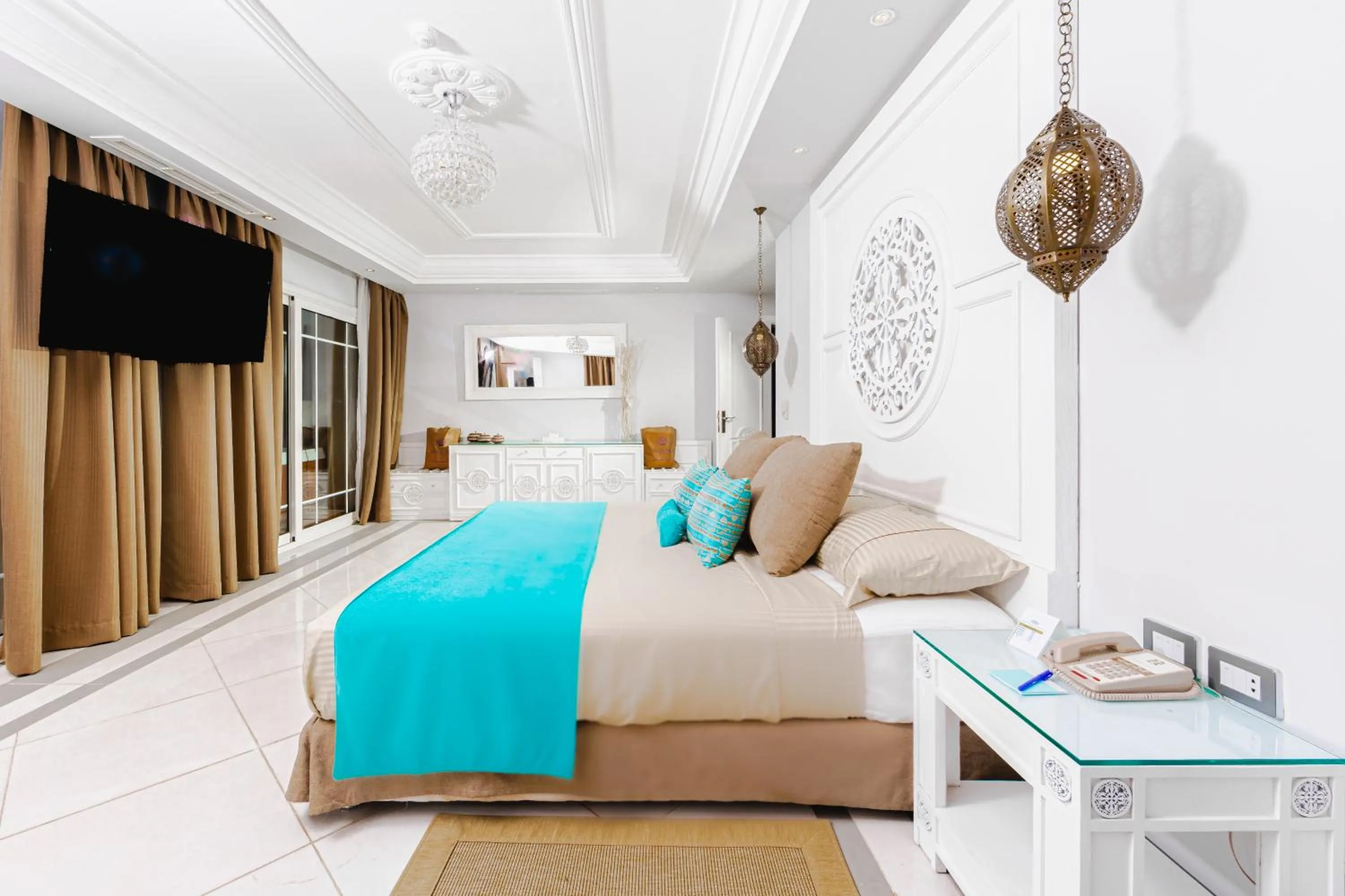 Bedroom, Bed in Grand Palace - Couples only 18 years plus