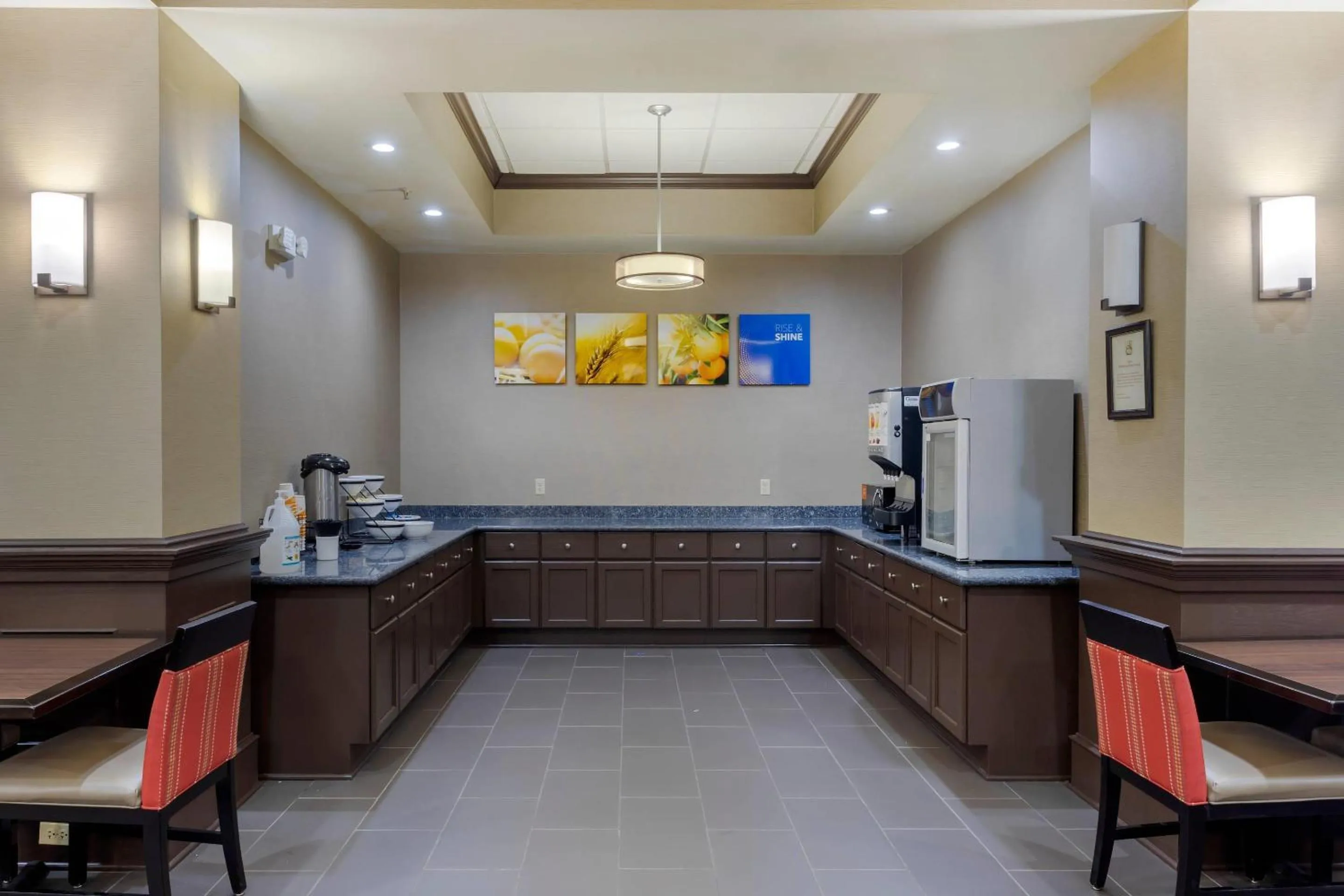 Breakfast in Comfort Inn & Suites North Little Rock McCain Mall