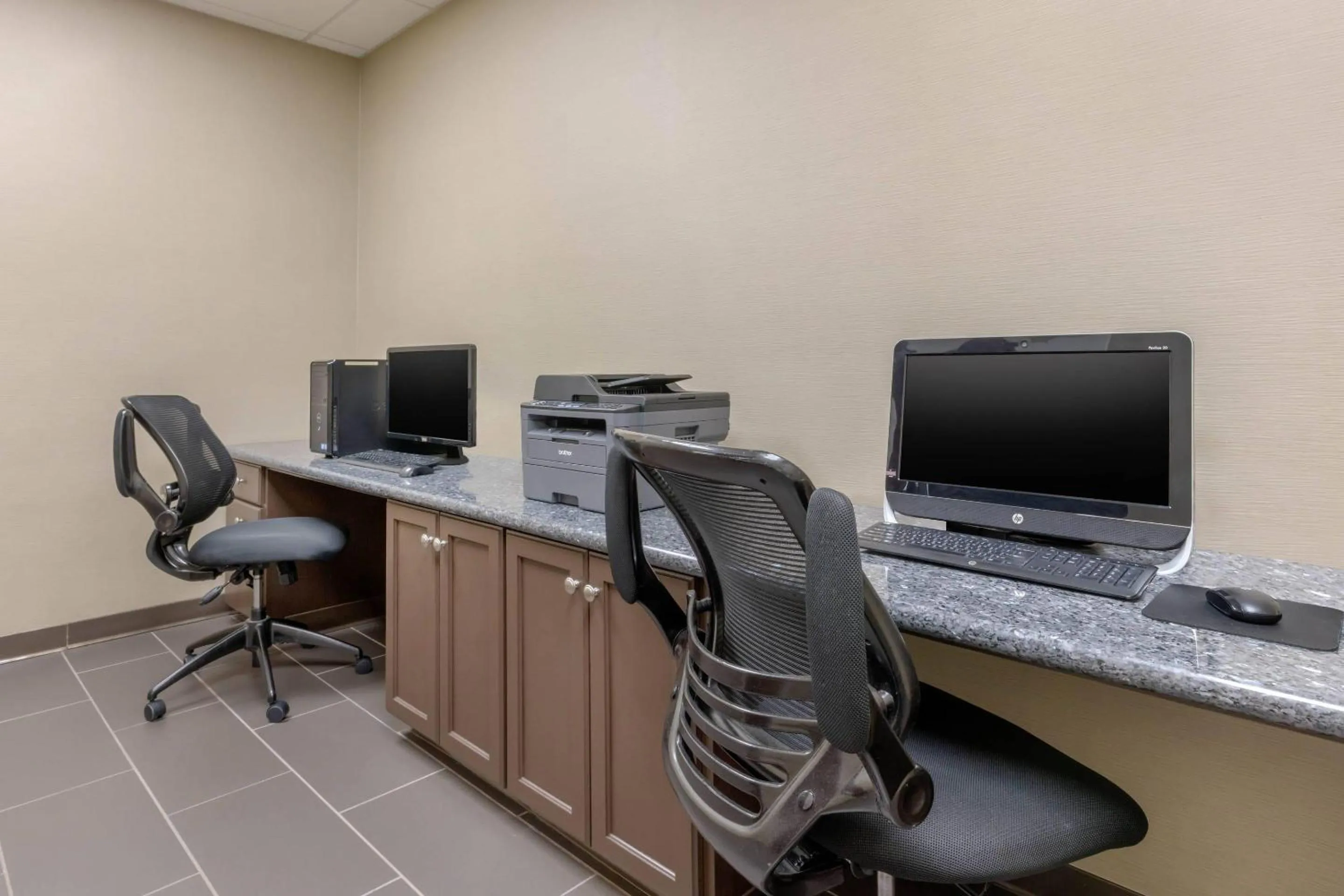 Business facilities in Comfort Inn & Suites North Little Rock McCain Mall