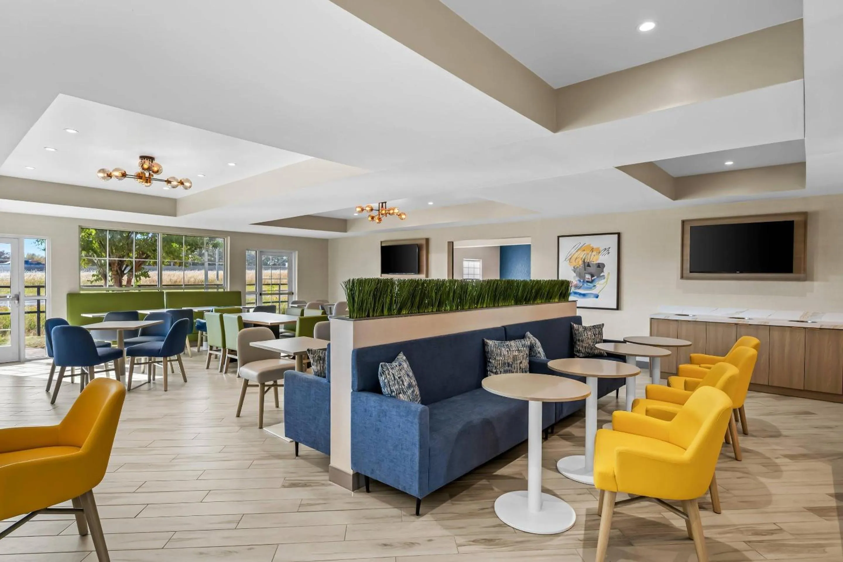 Breakfast in Comfort Suites Conway