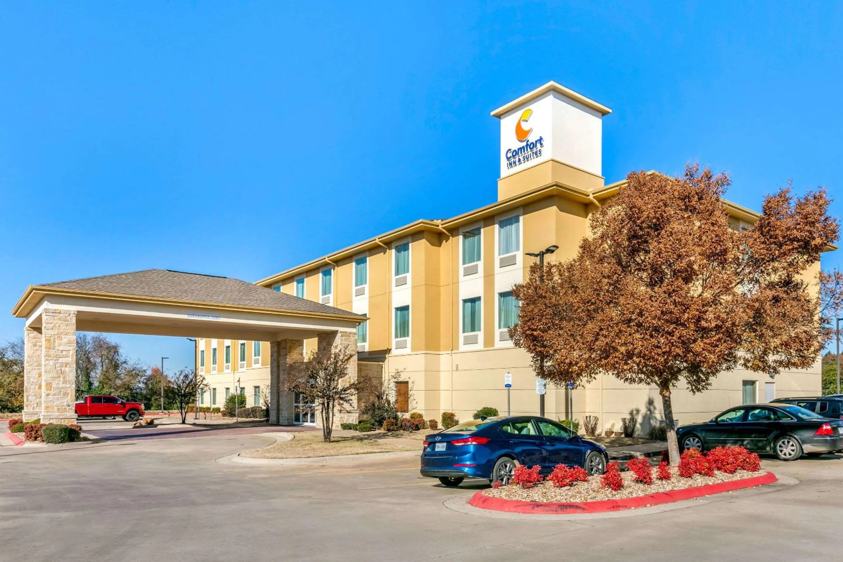 Property building in Comfort Inn & Suites Van Buren - Fort Smith